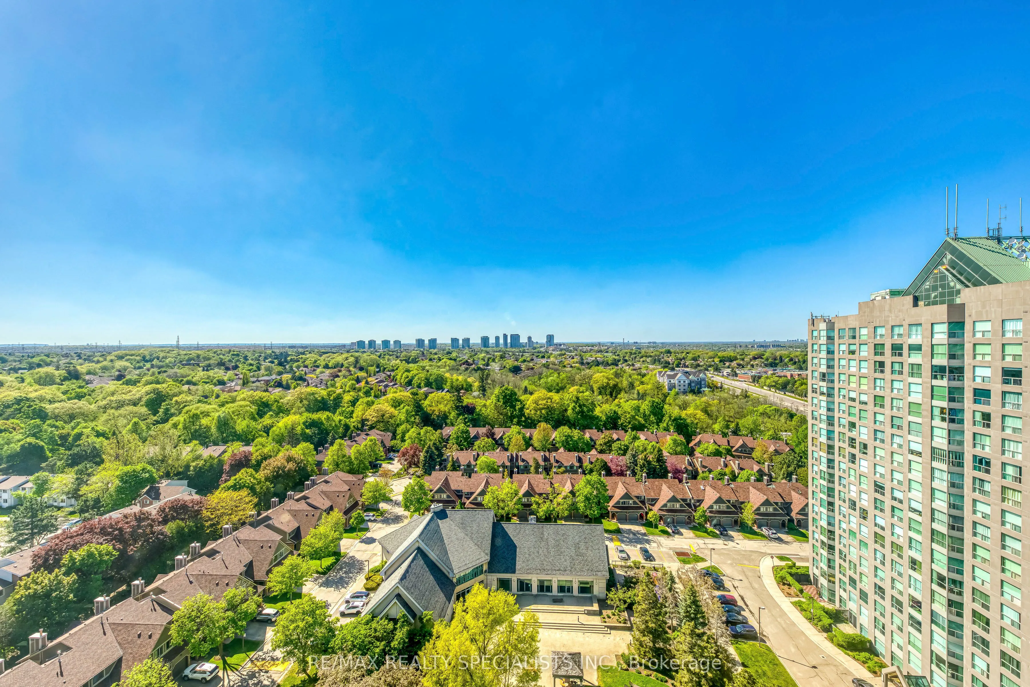 2177 Burnhamthorpe Road W, #1807