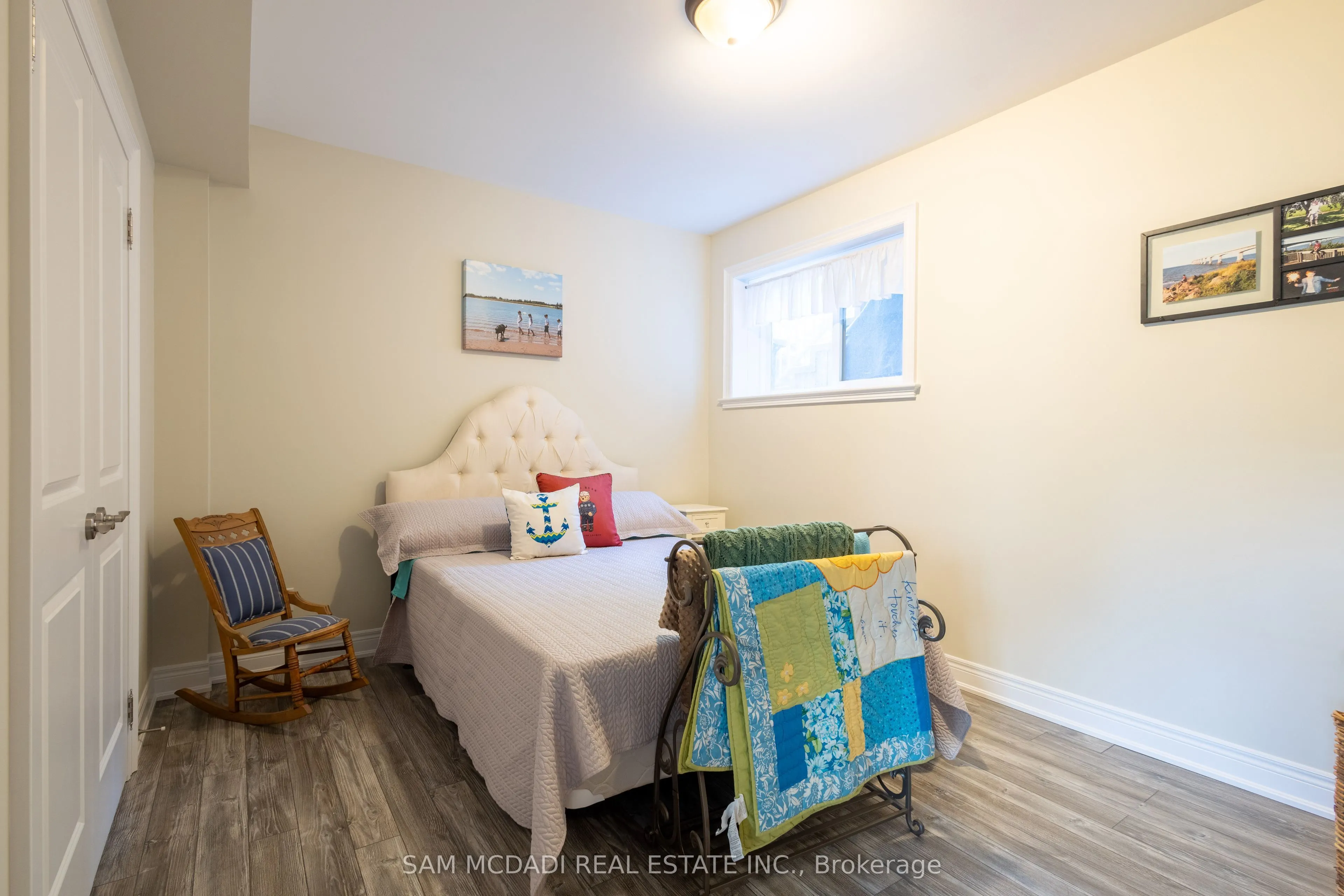 395 King Street E