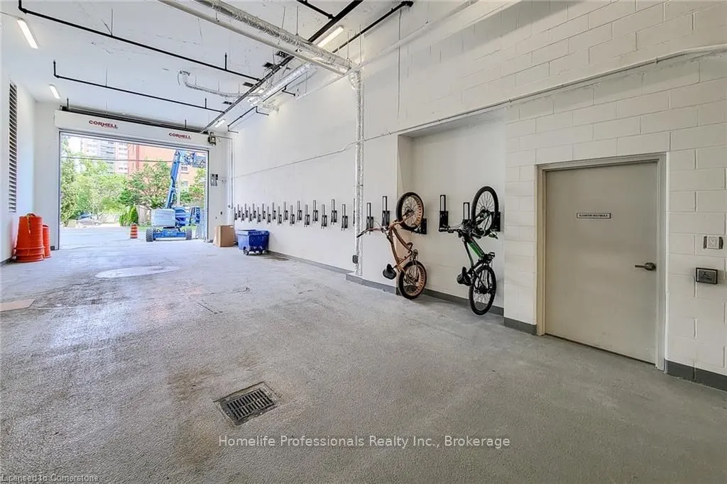 370 Martha Street, #608