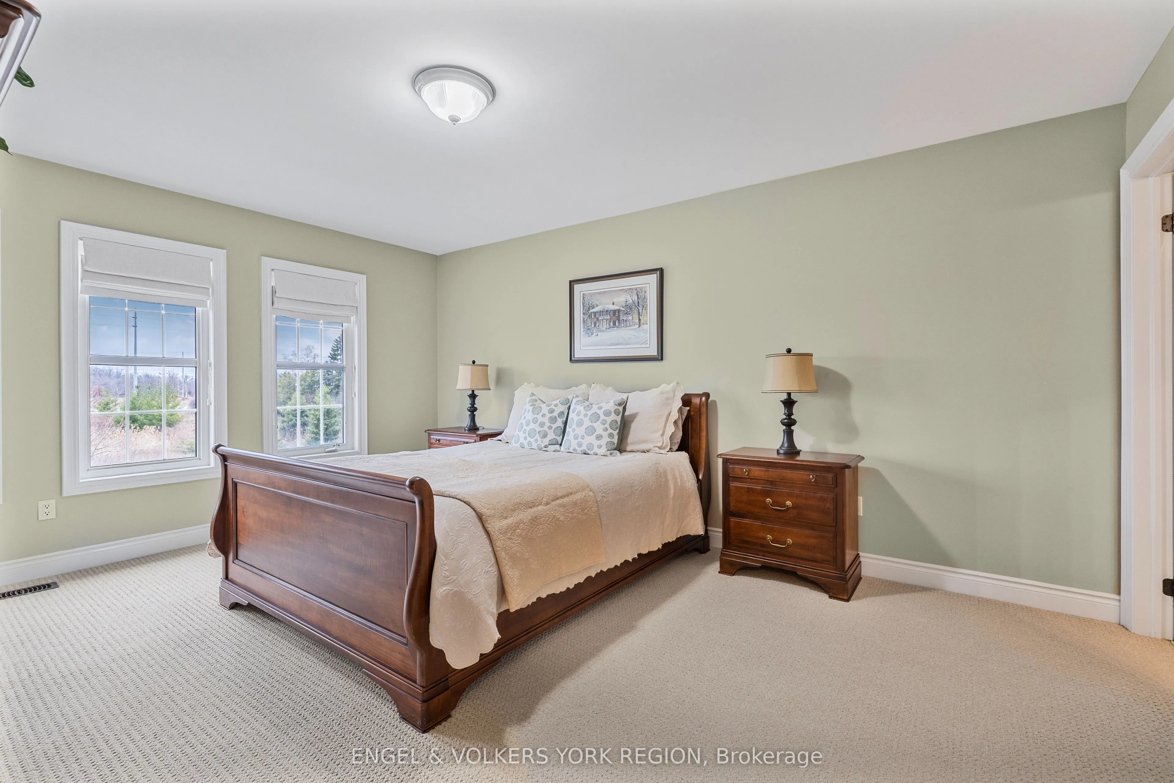 26 Imperial Lakes Drive