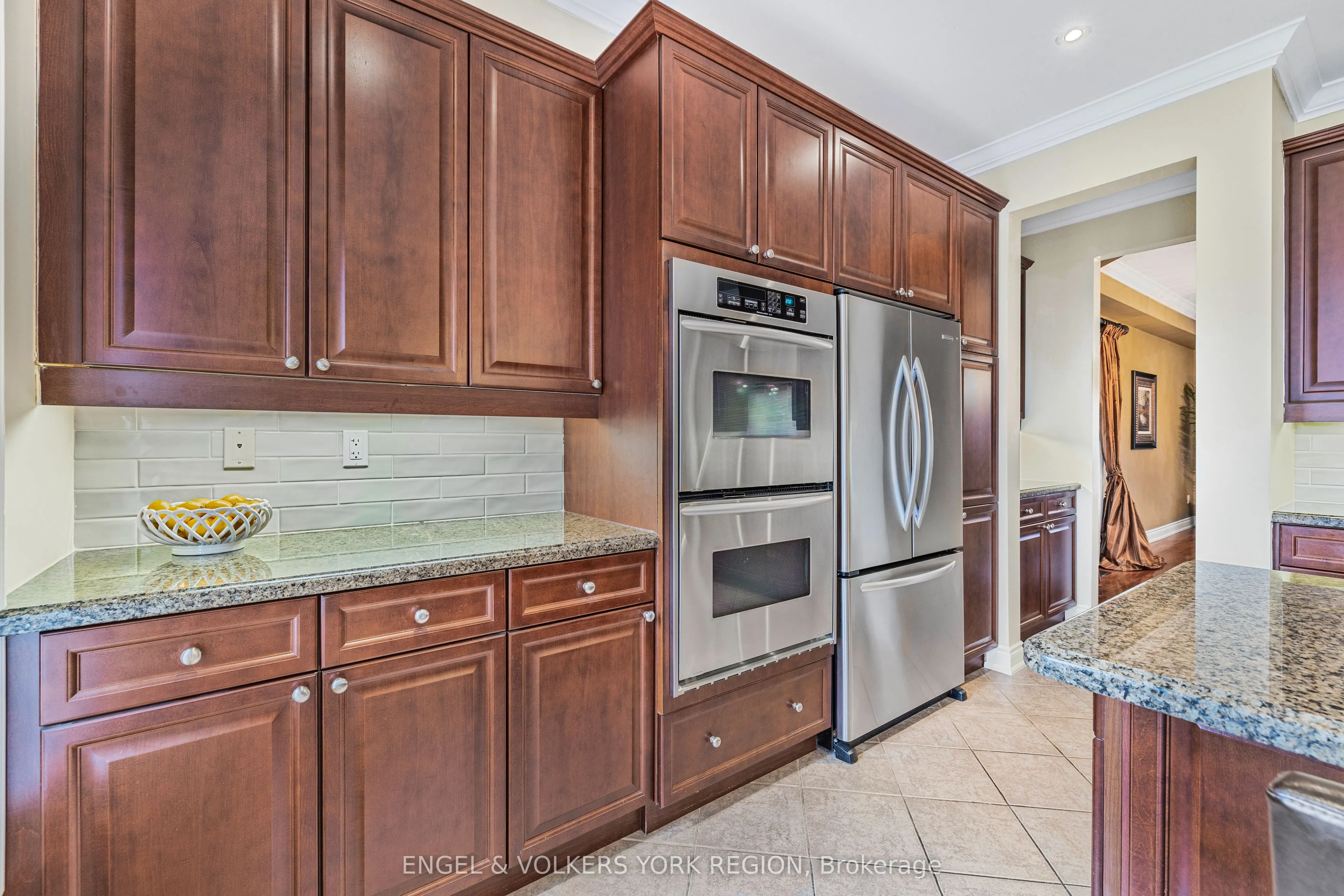 26 Imperial Lakes Drive