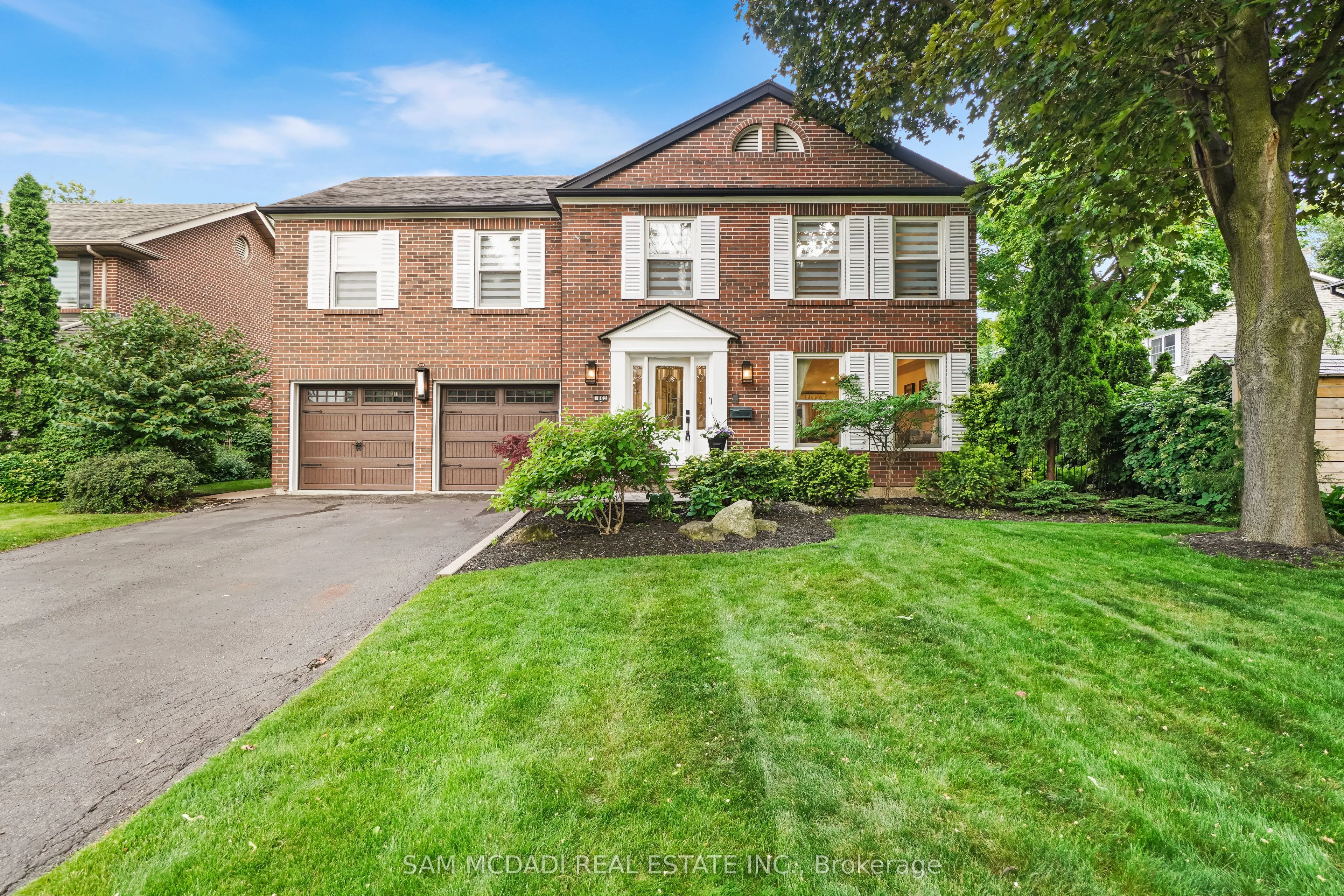 1882 Sherwood Forrest Circle