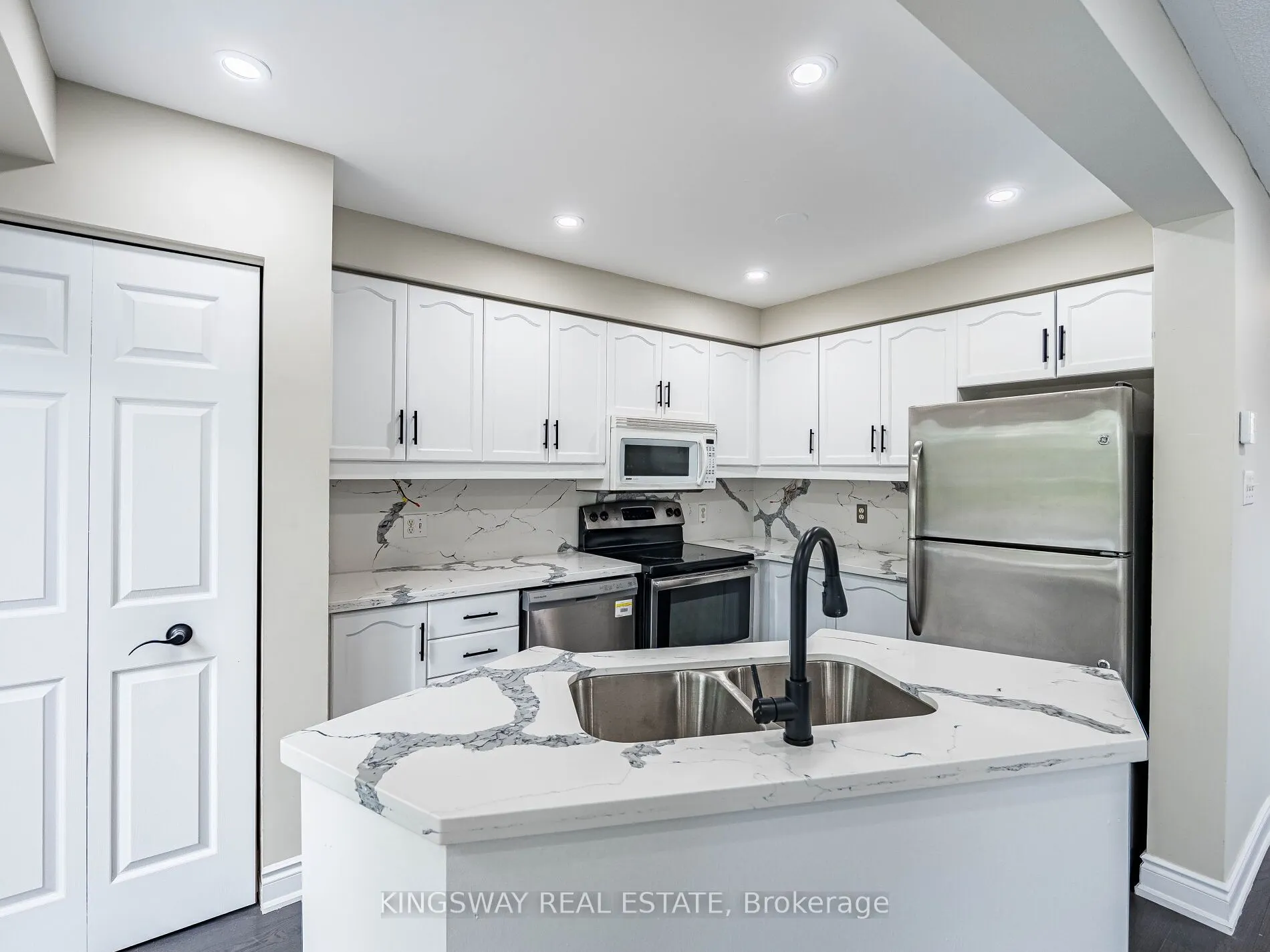 1240 Westview Terrace, #69