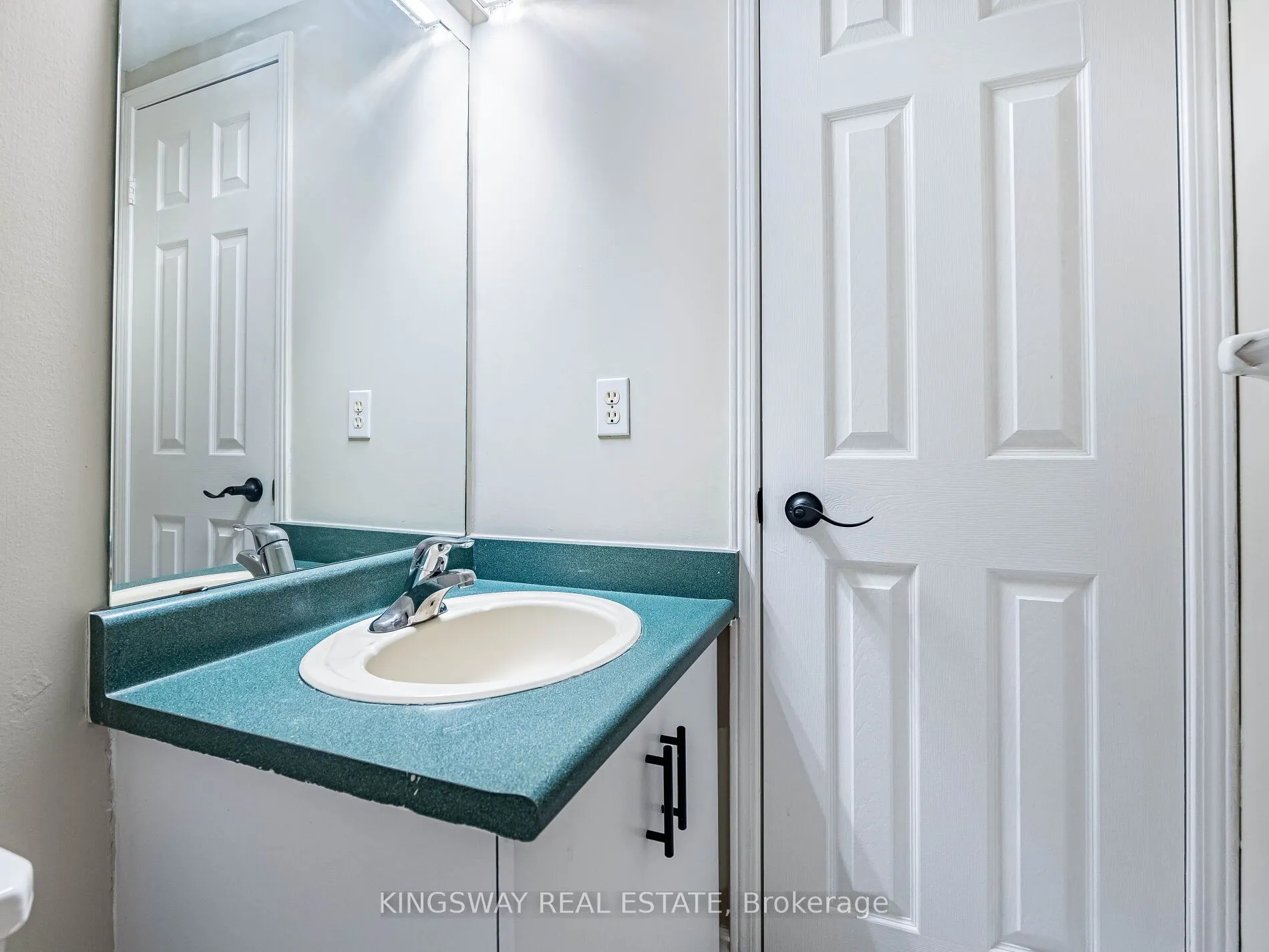 1240 Westview Terrace, #69