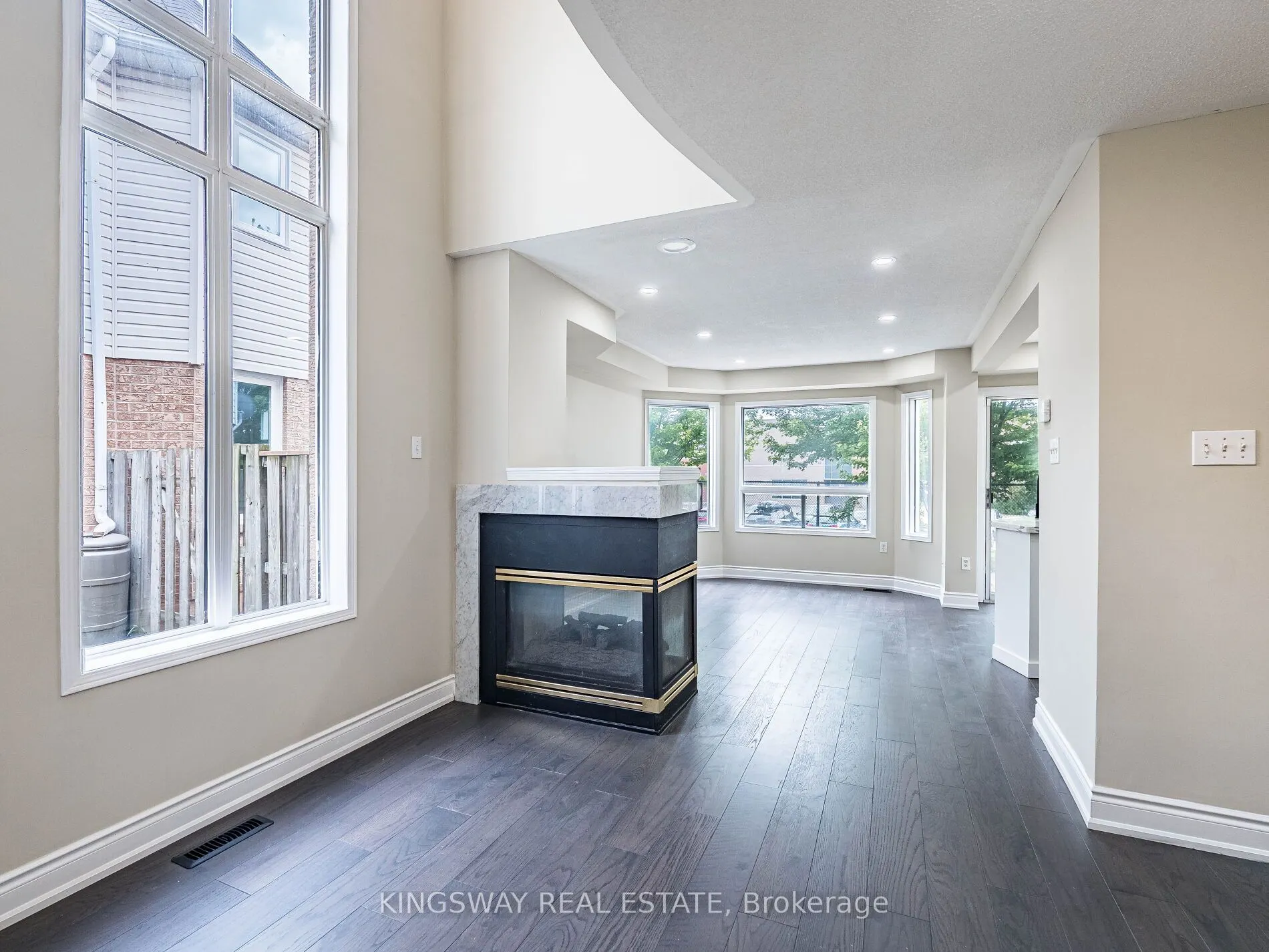 1240 Westview Terrace, #69