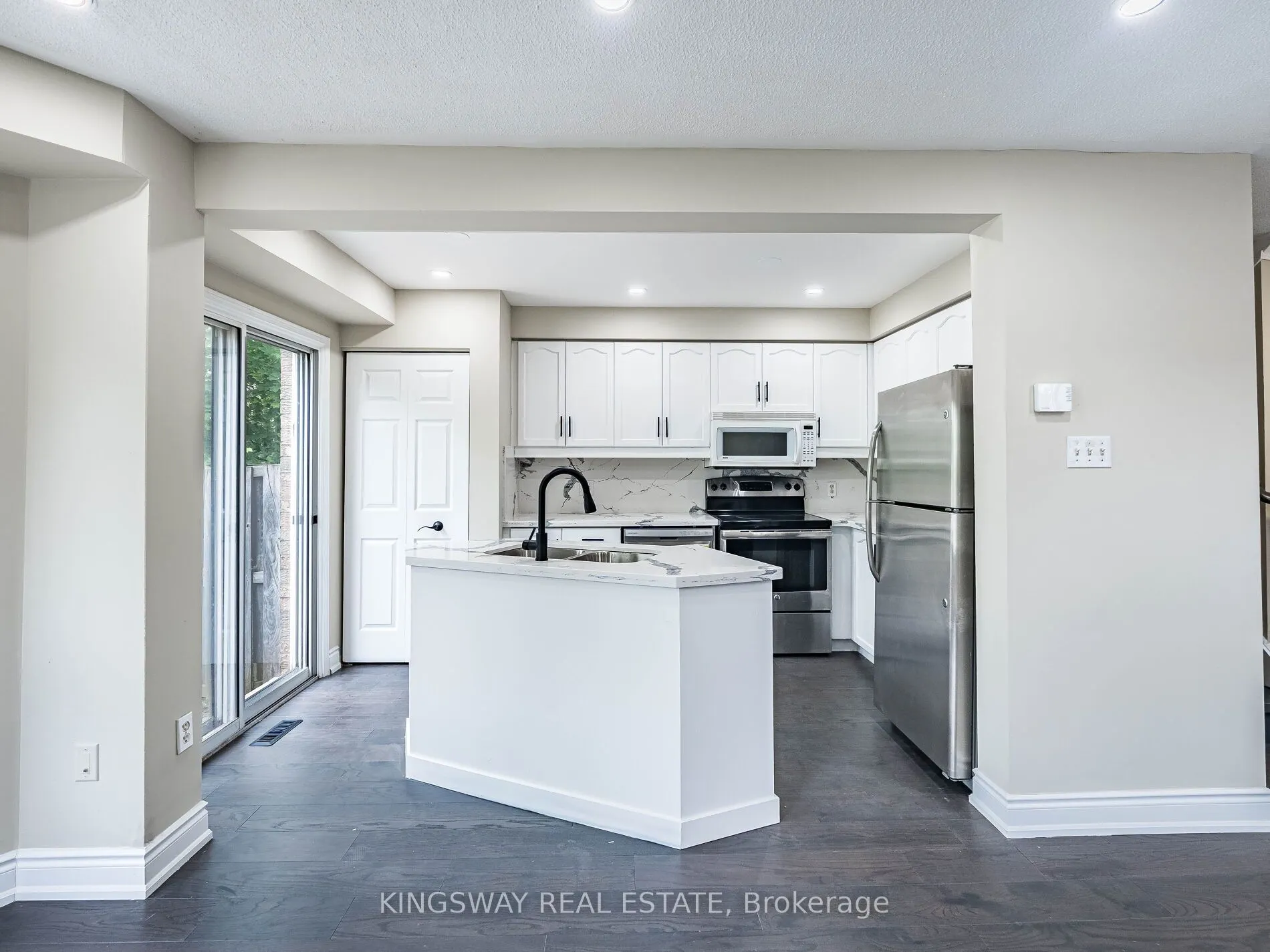 1240 Westview Terrace, #69