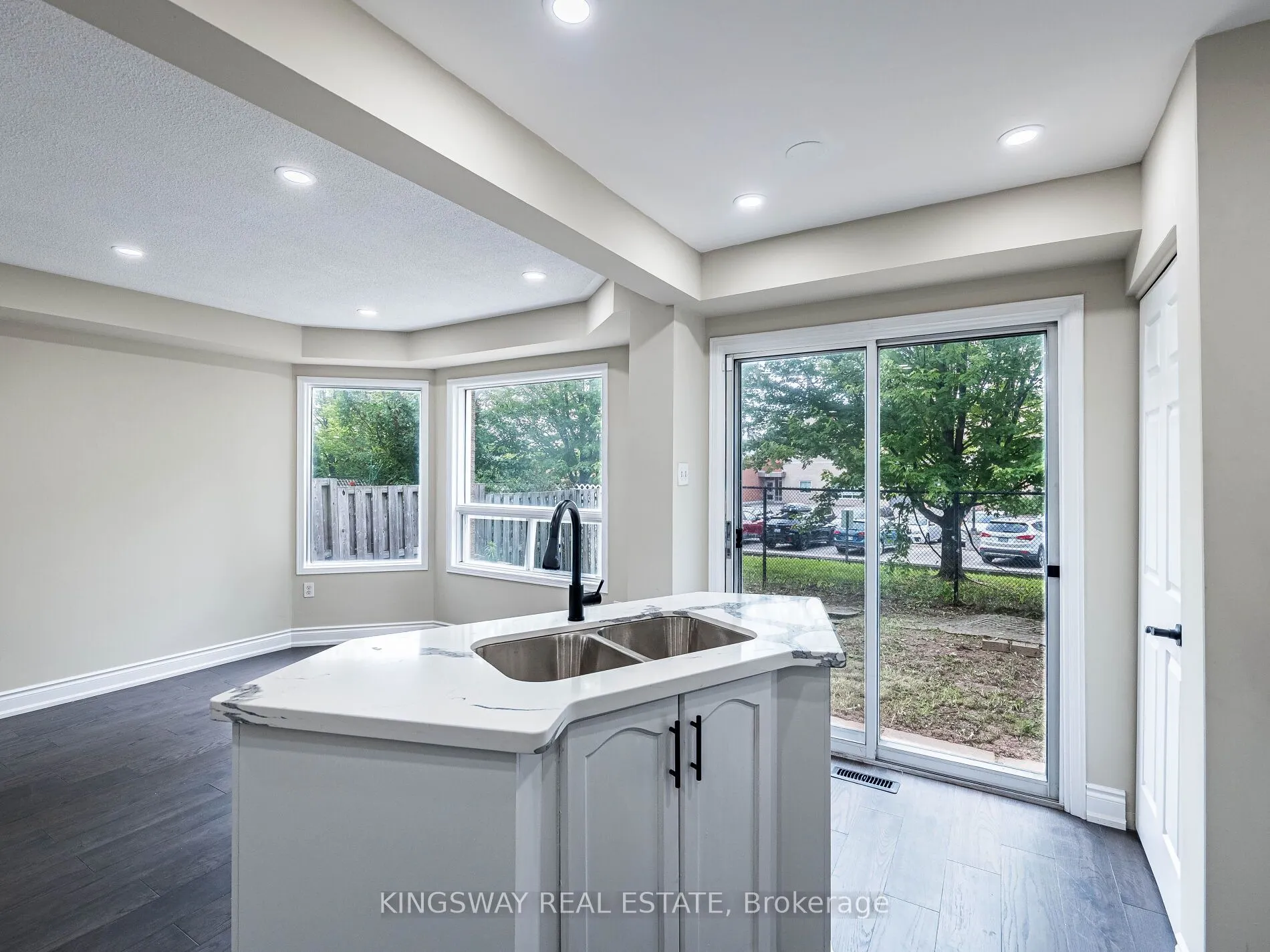 1240 Westview Terrace, #69