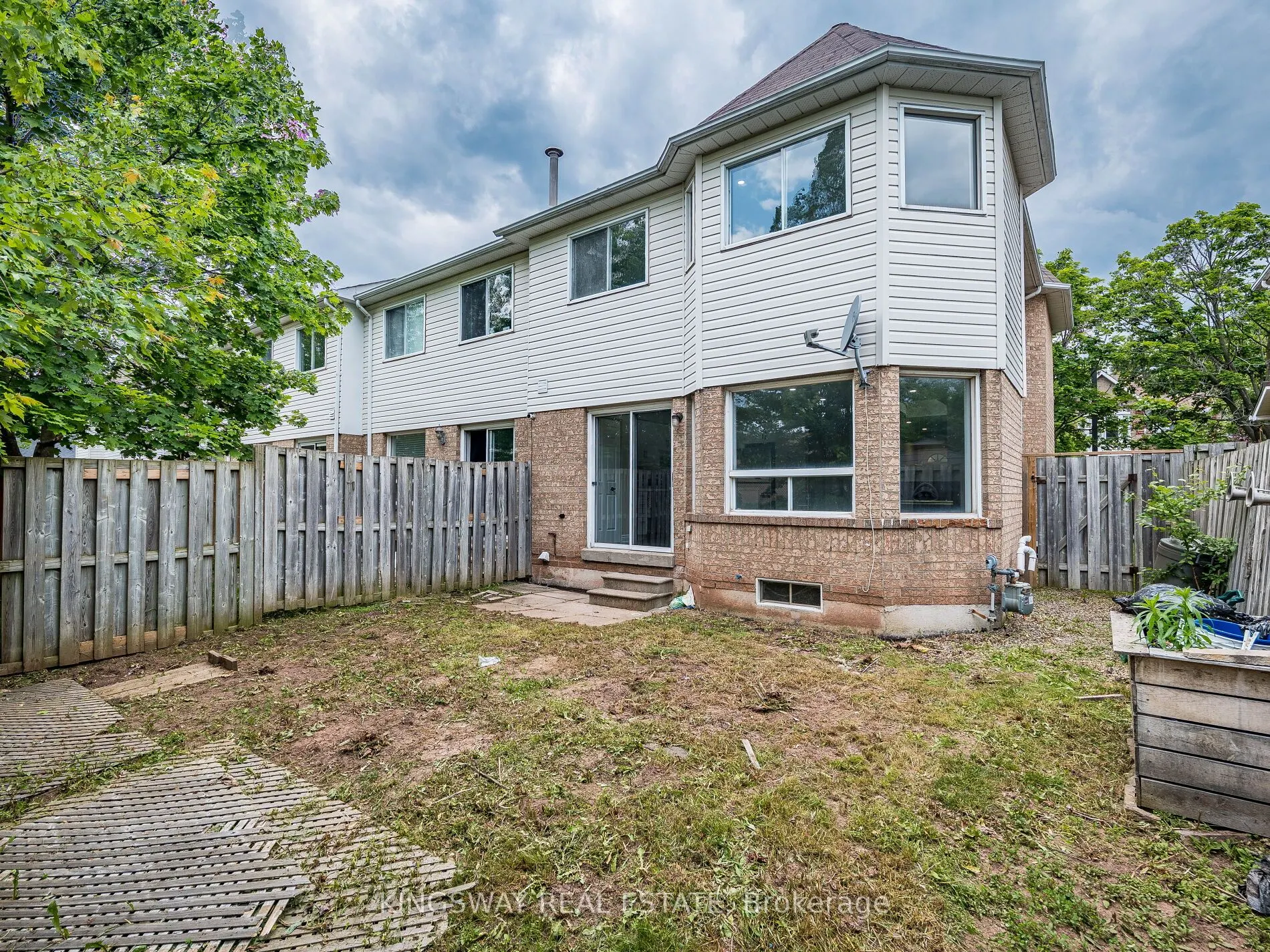 1240 Westview Terrace, #69