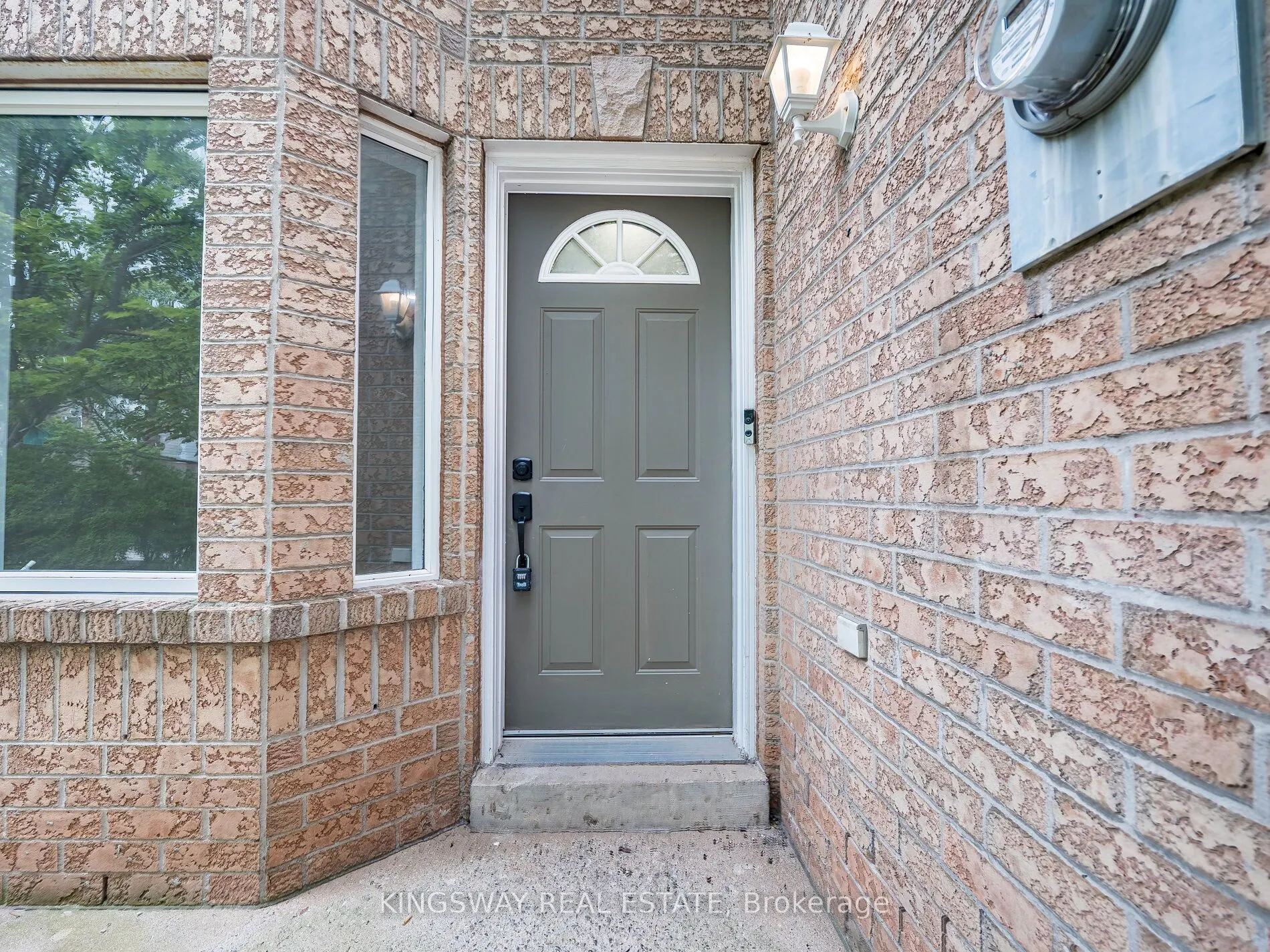1240 Westview Terrace, #69