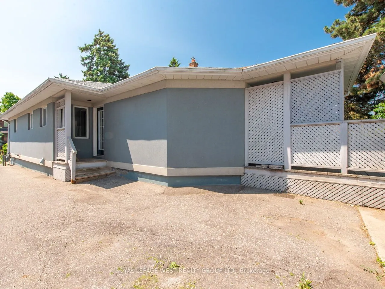 42 Tilden Crescent N