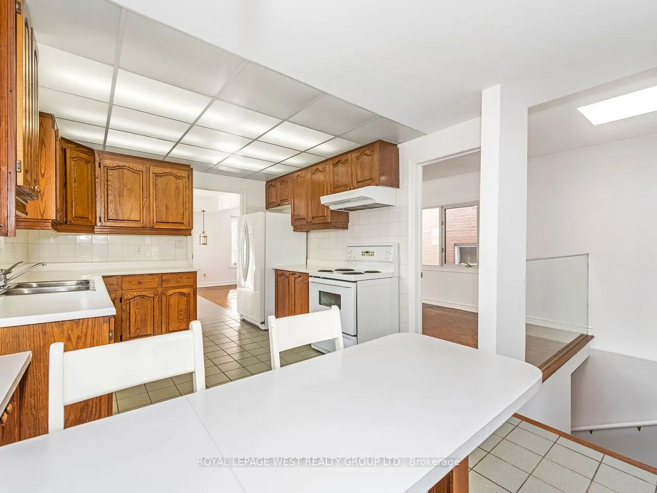 42 Tilden Crescent N