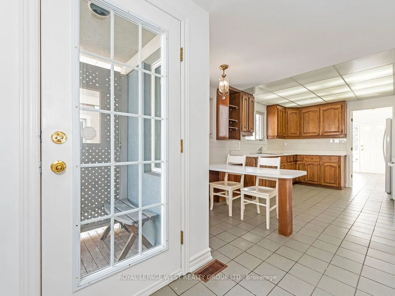 42 Tilden Crescent N