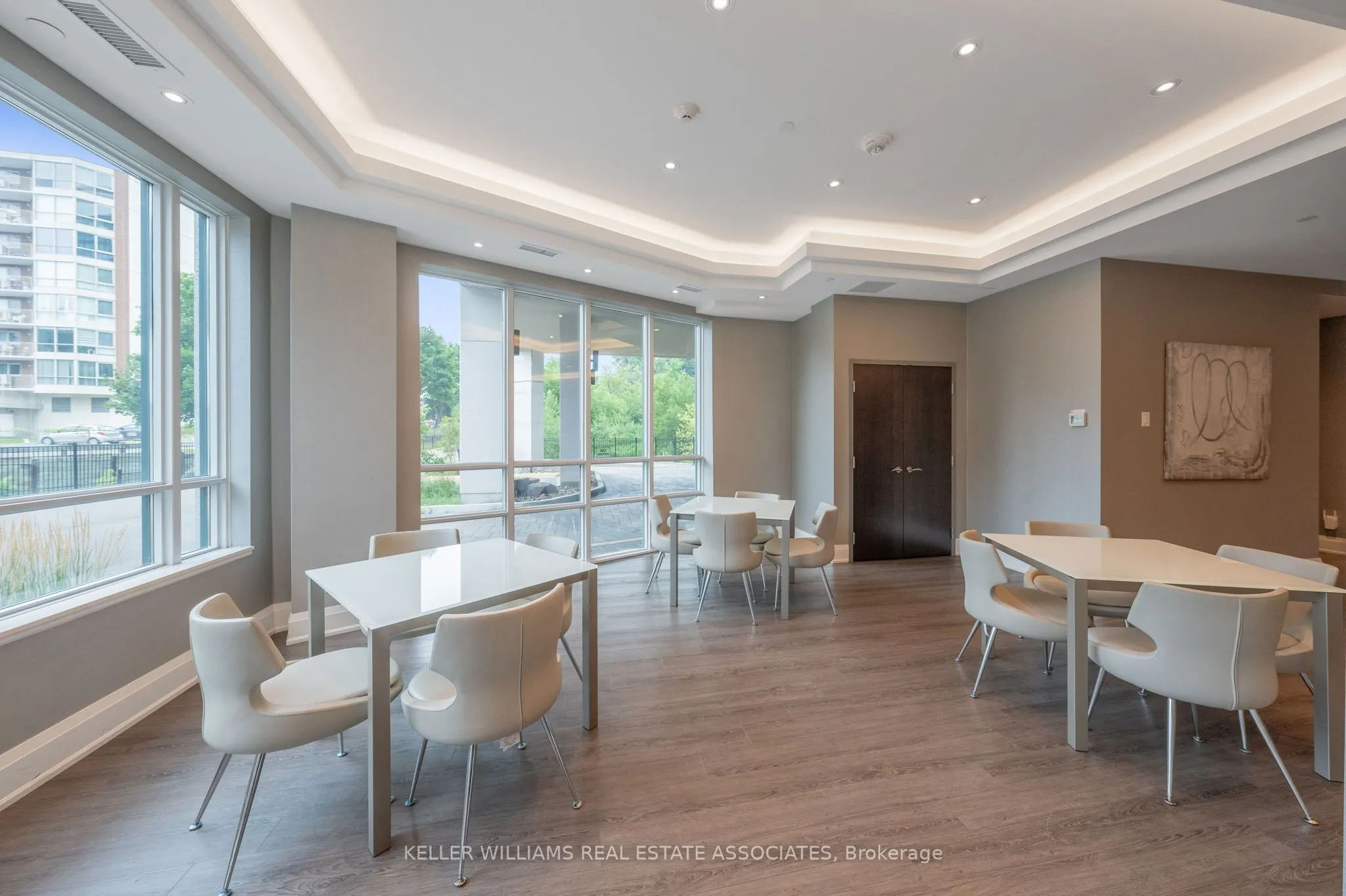 50 Hall Road, #403