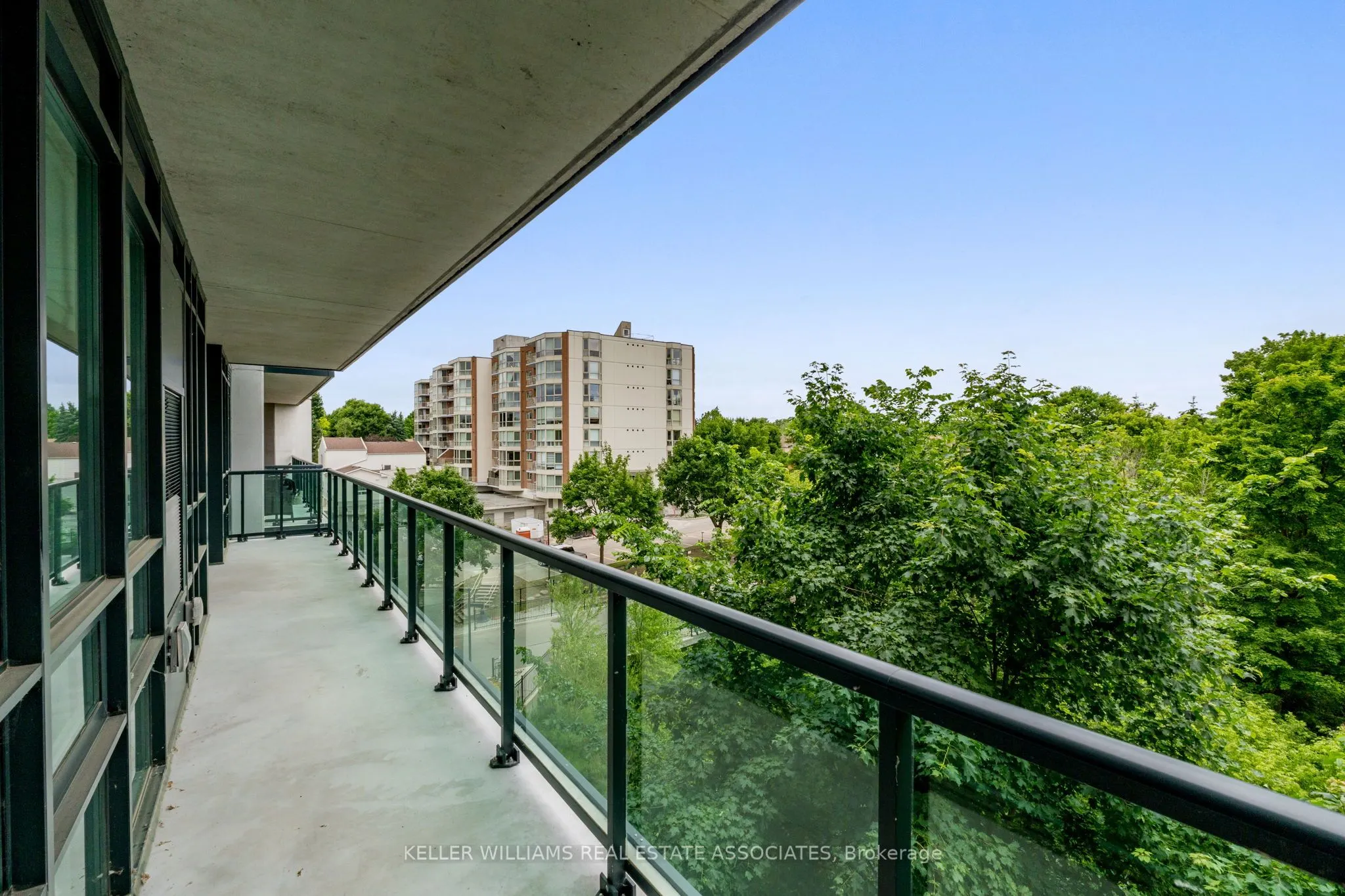 50 Hall Road, #403