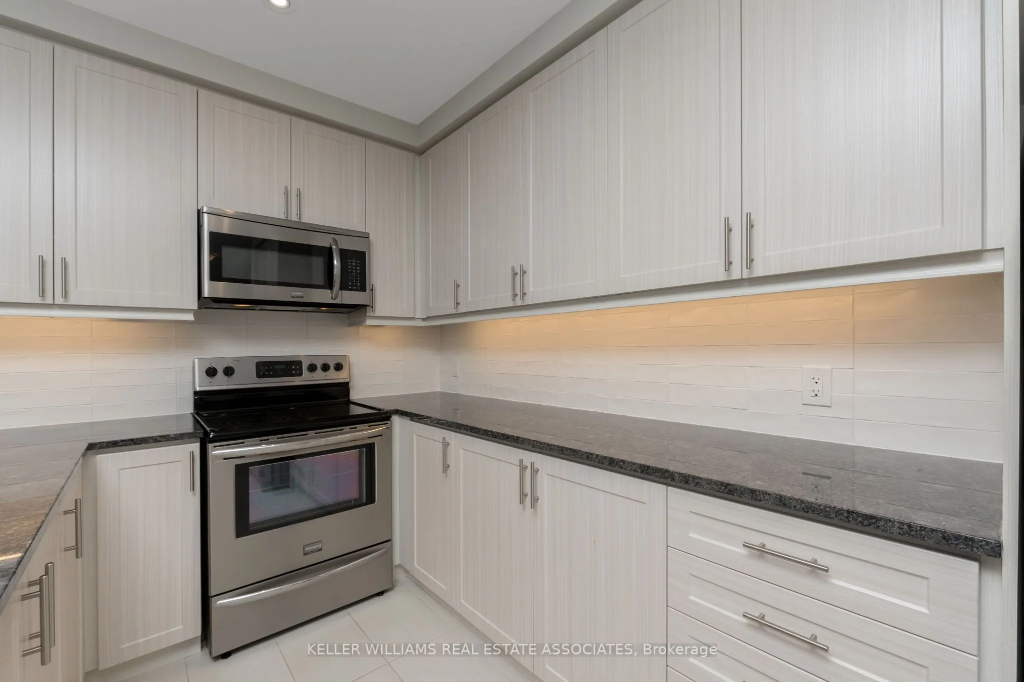 50 Hall Road, #403