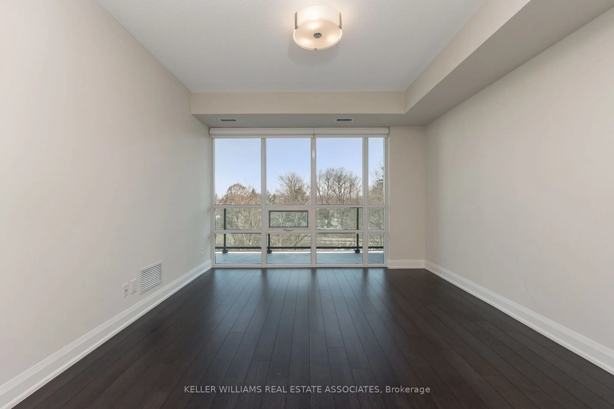 50 Hall Road, #403