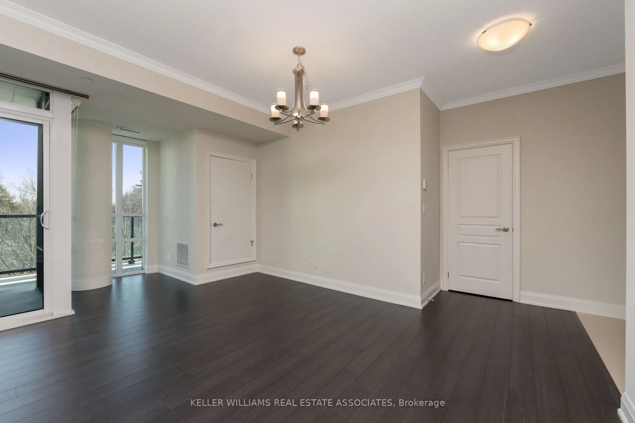 50 Hall Road, #403