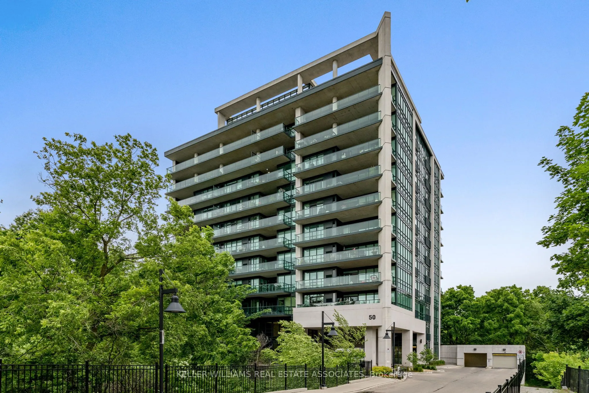 50 Hall Road, #403