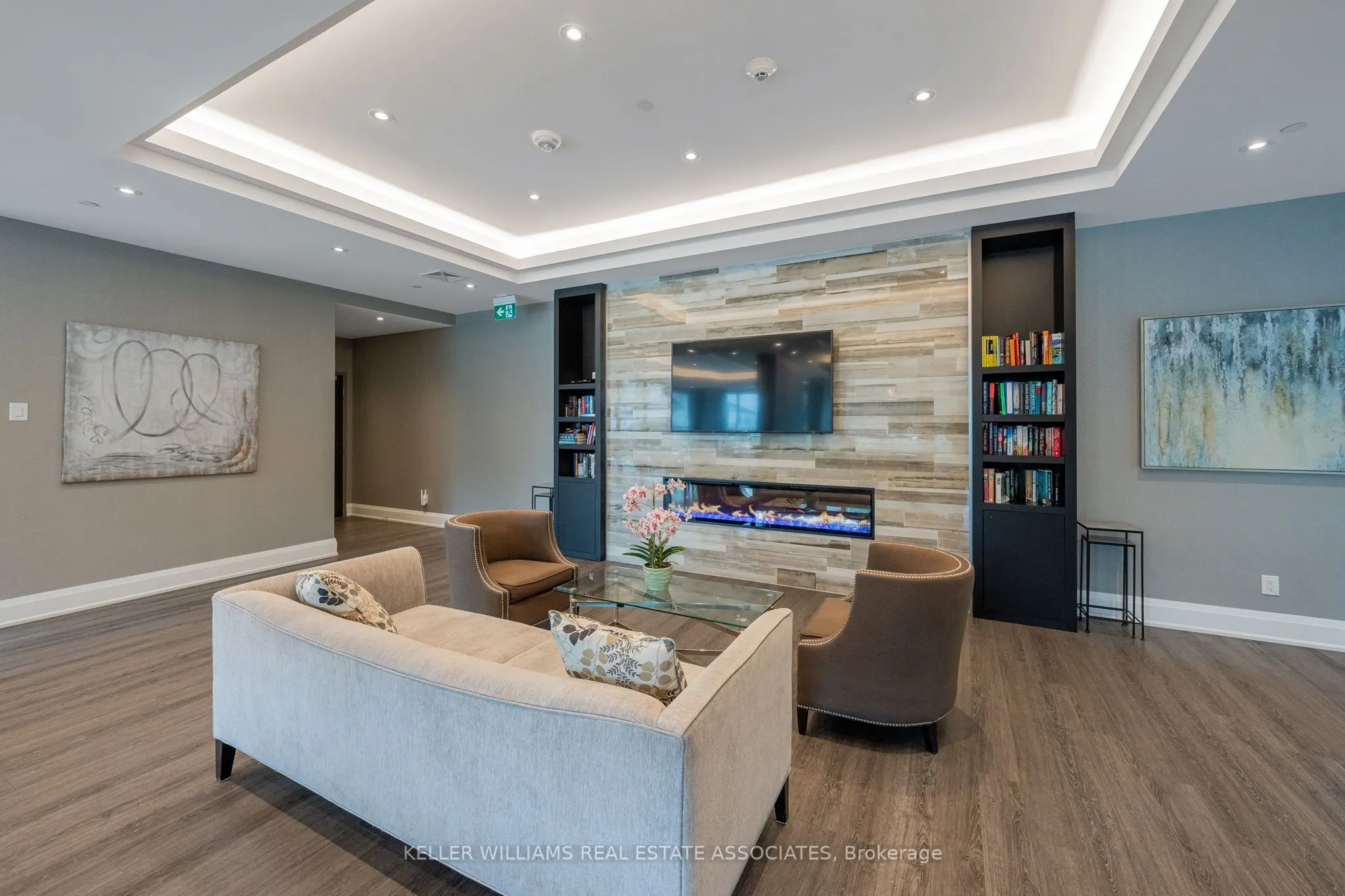 50 Hall Road, #403