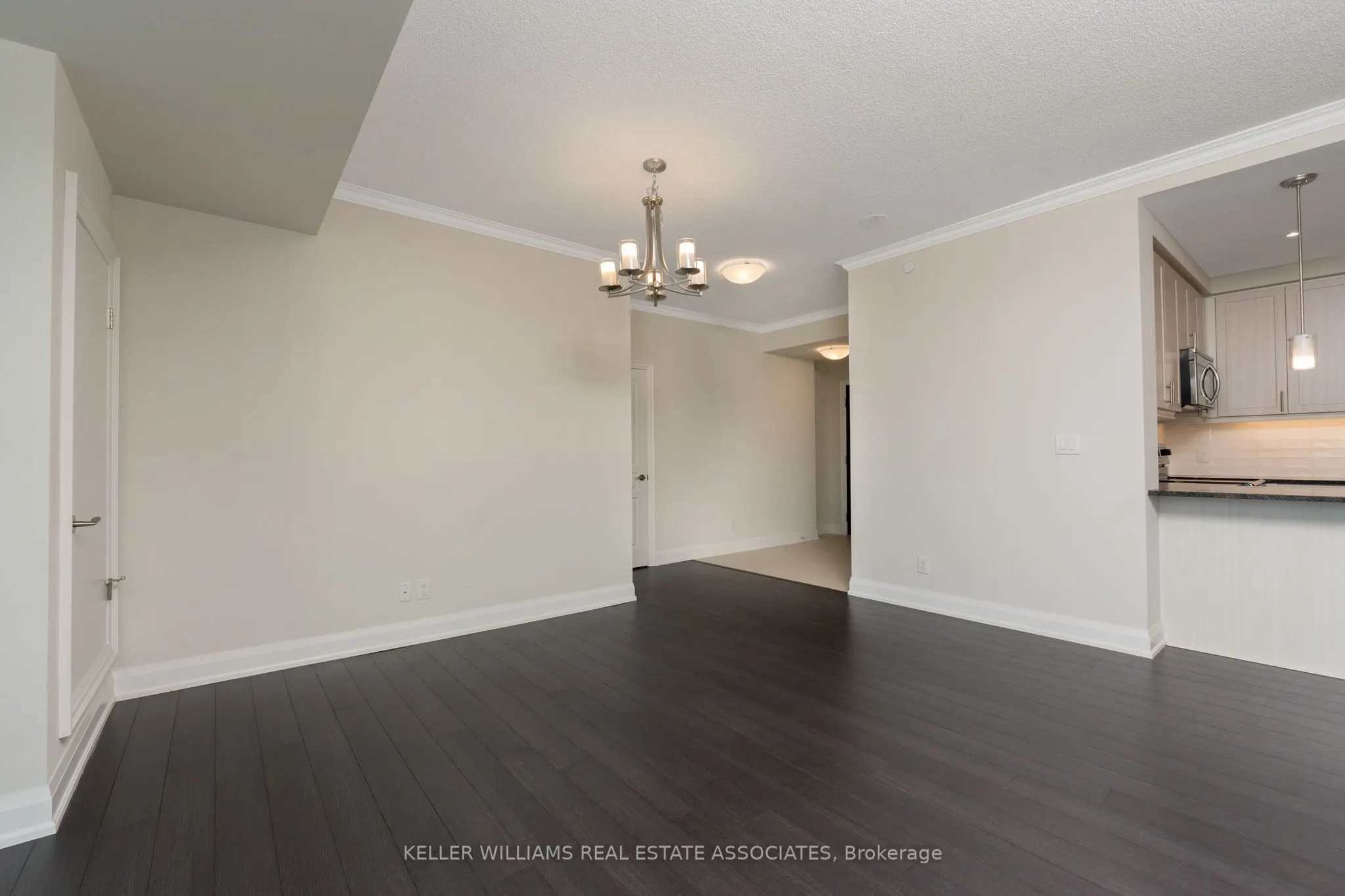 50 Hall Road, #403