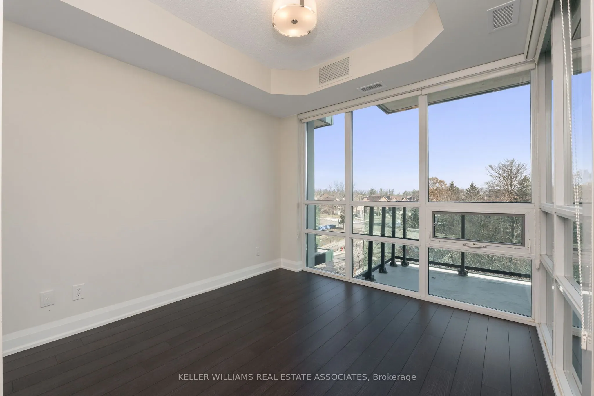 50 Hall Road, #403