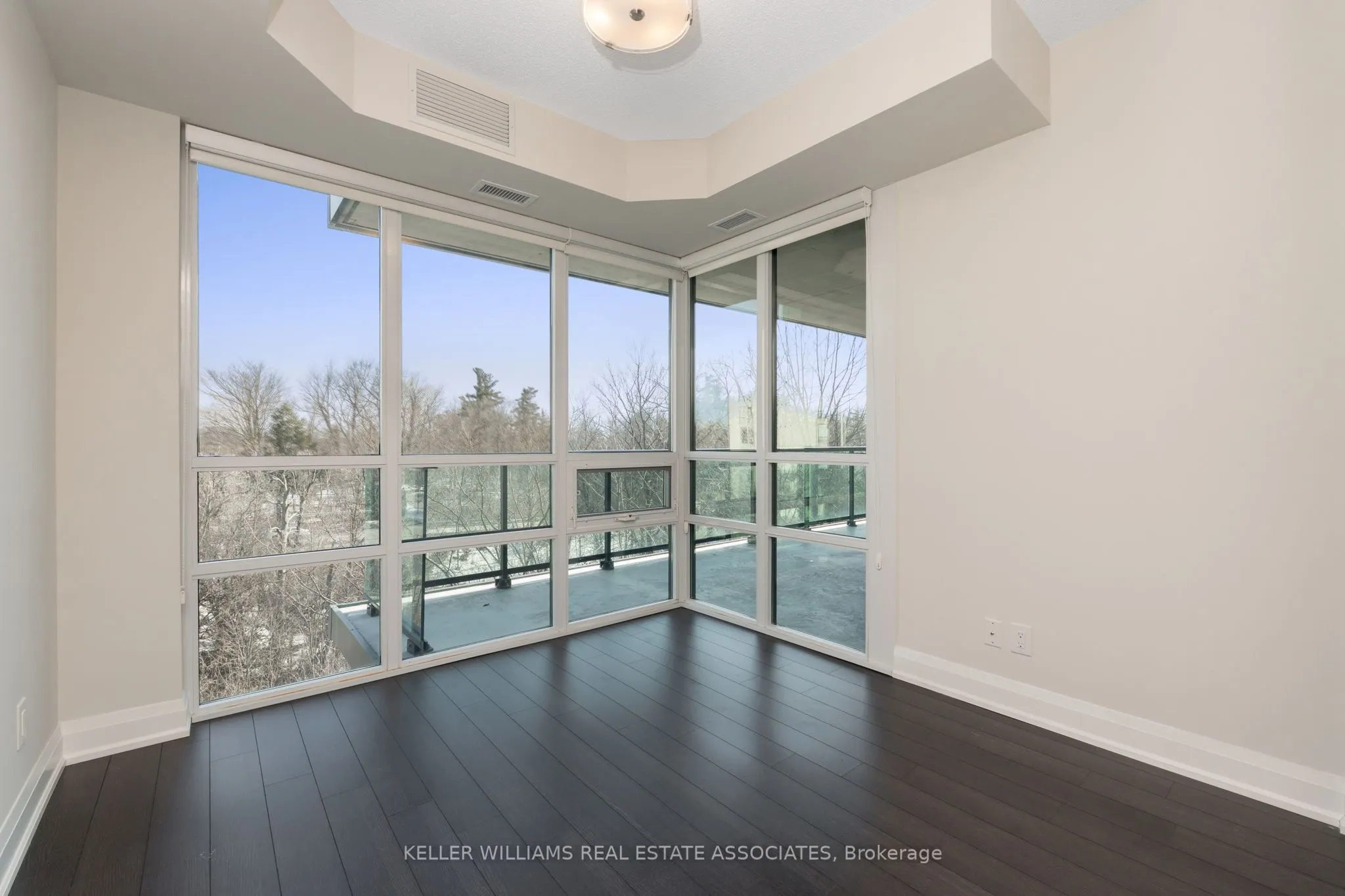 50 Hall Road, #403