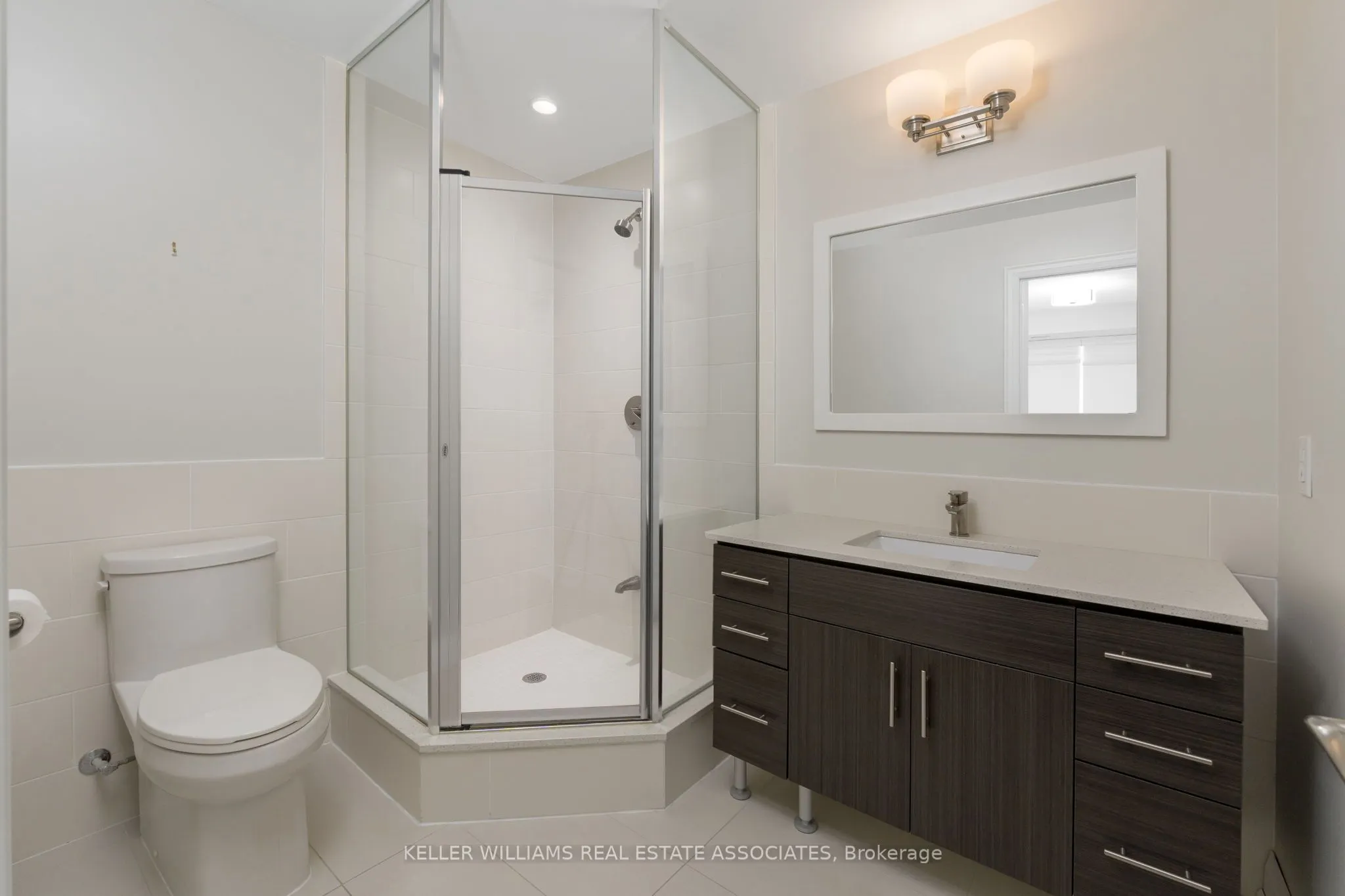 50 Hall Road, #403