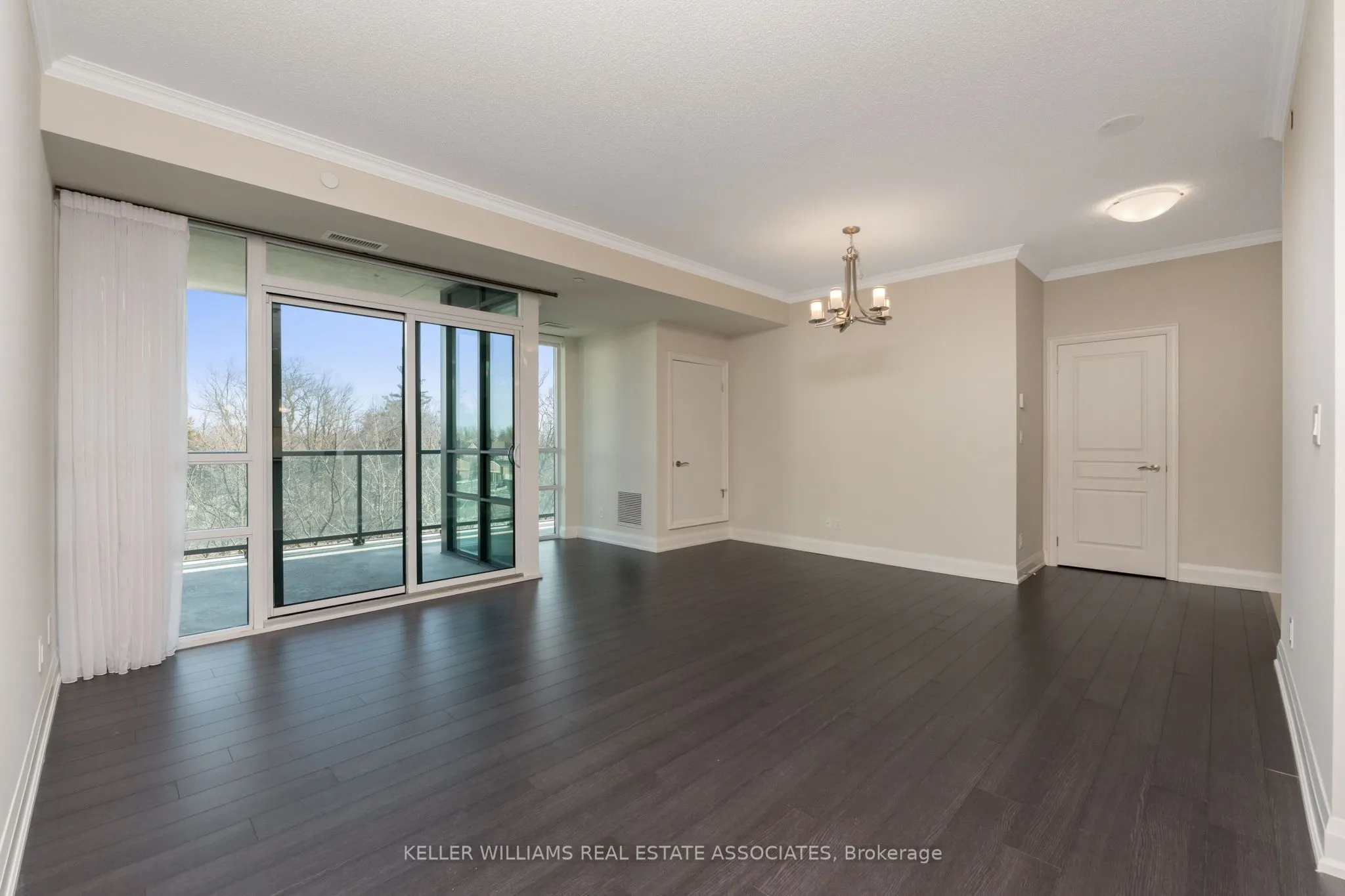 50 Hall Road, #403