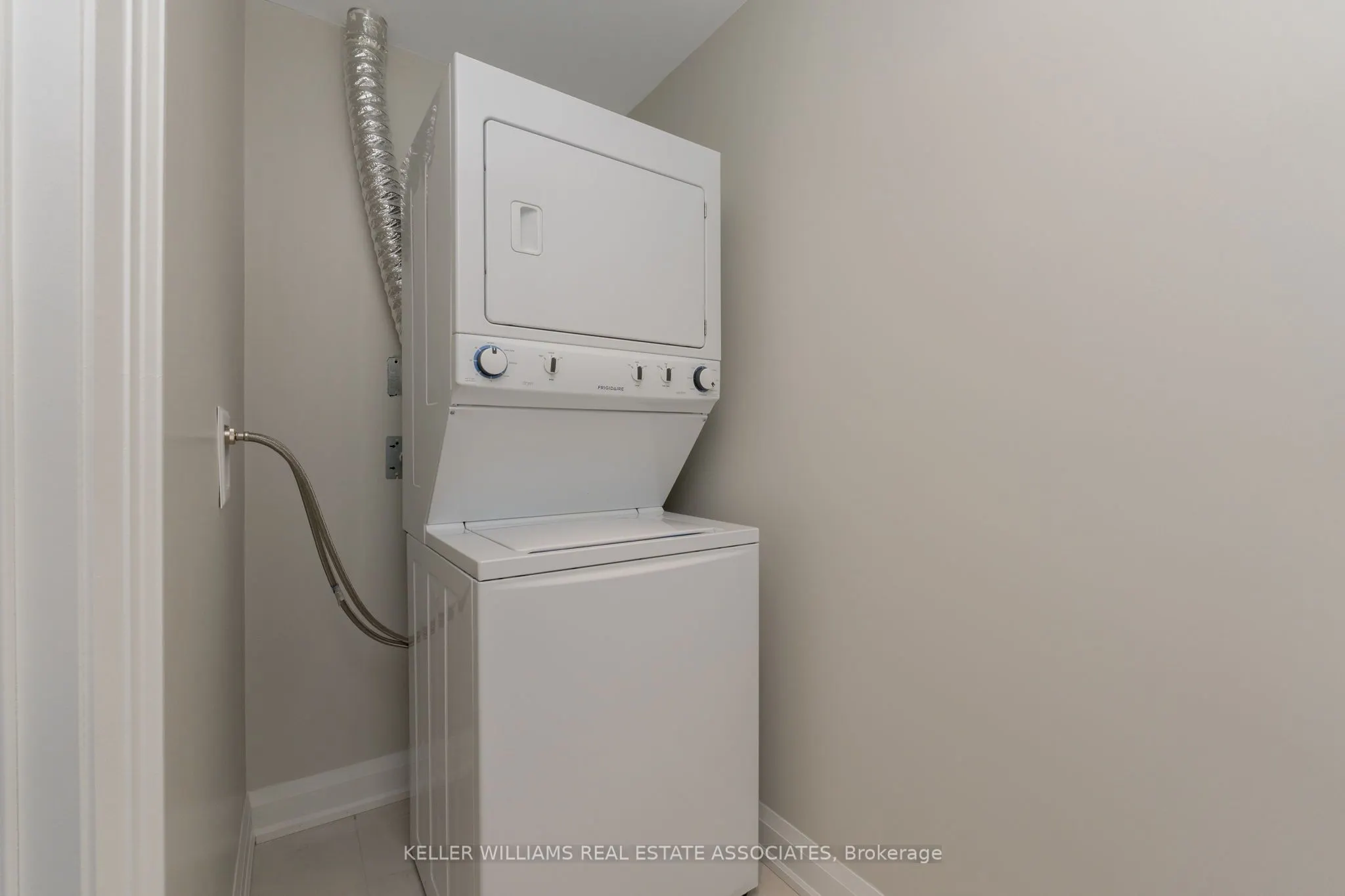 50 Hall Road, #403