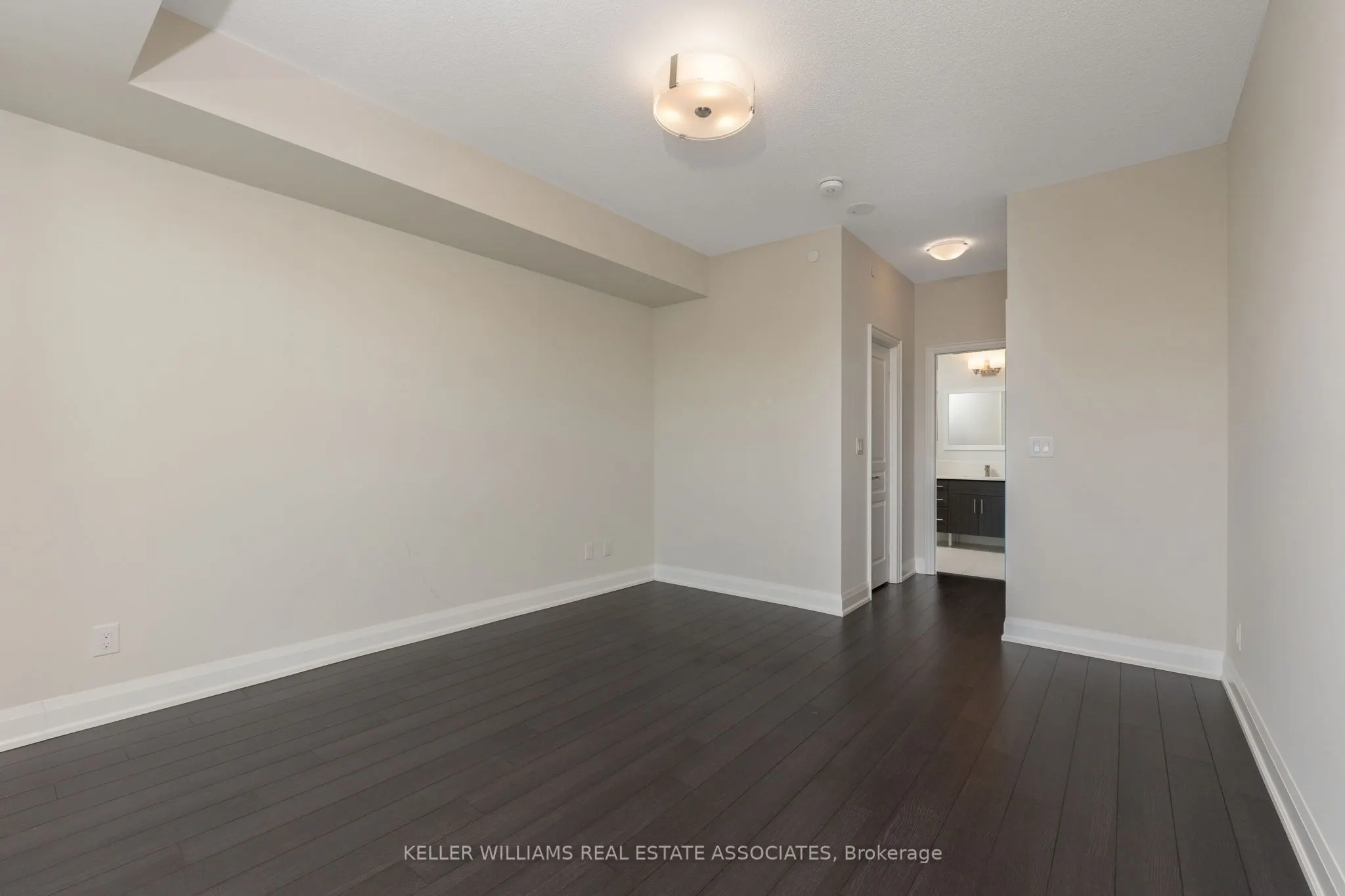 50 Hall Road, #403