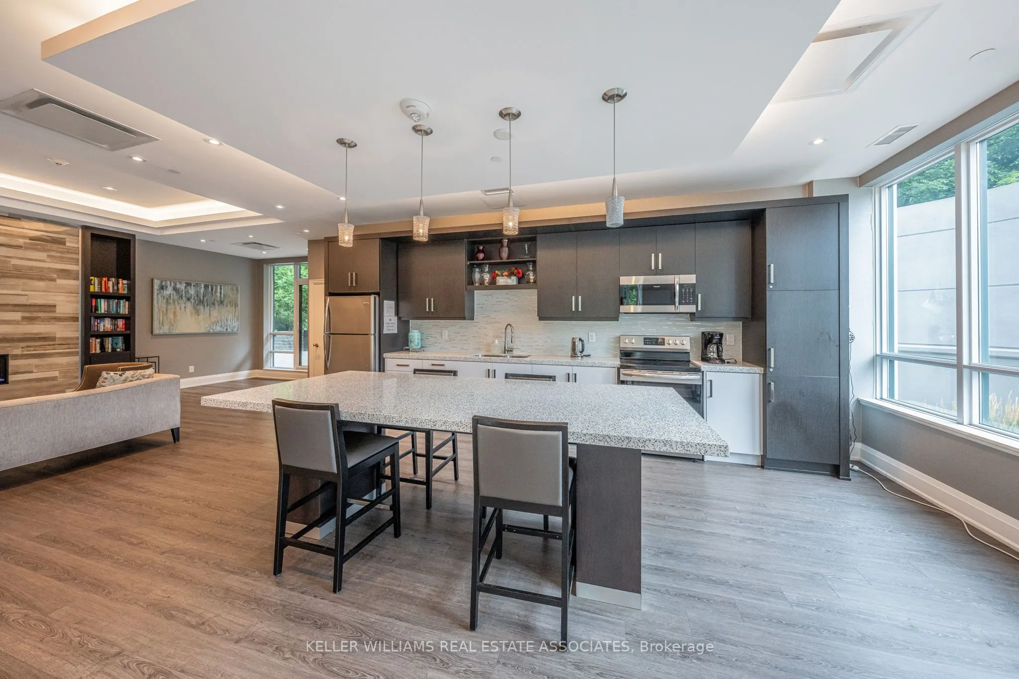 50 Hall Road, #403