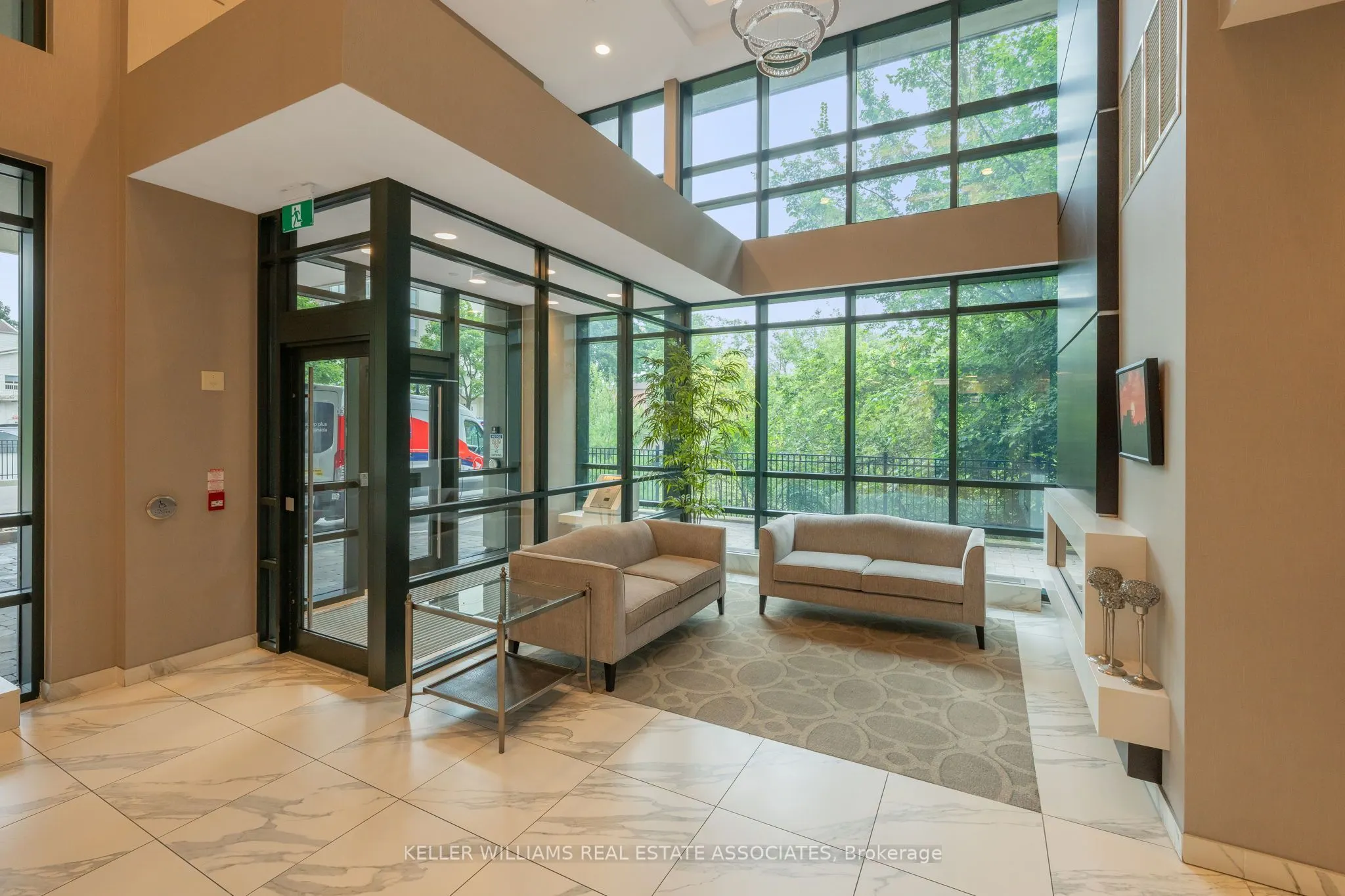 50 Hall Road, #403