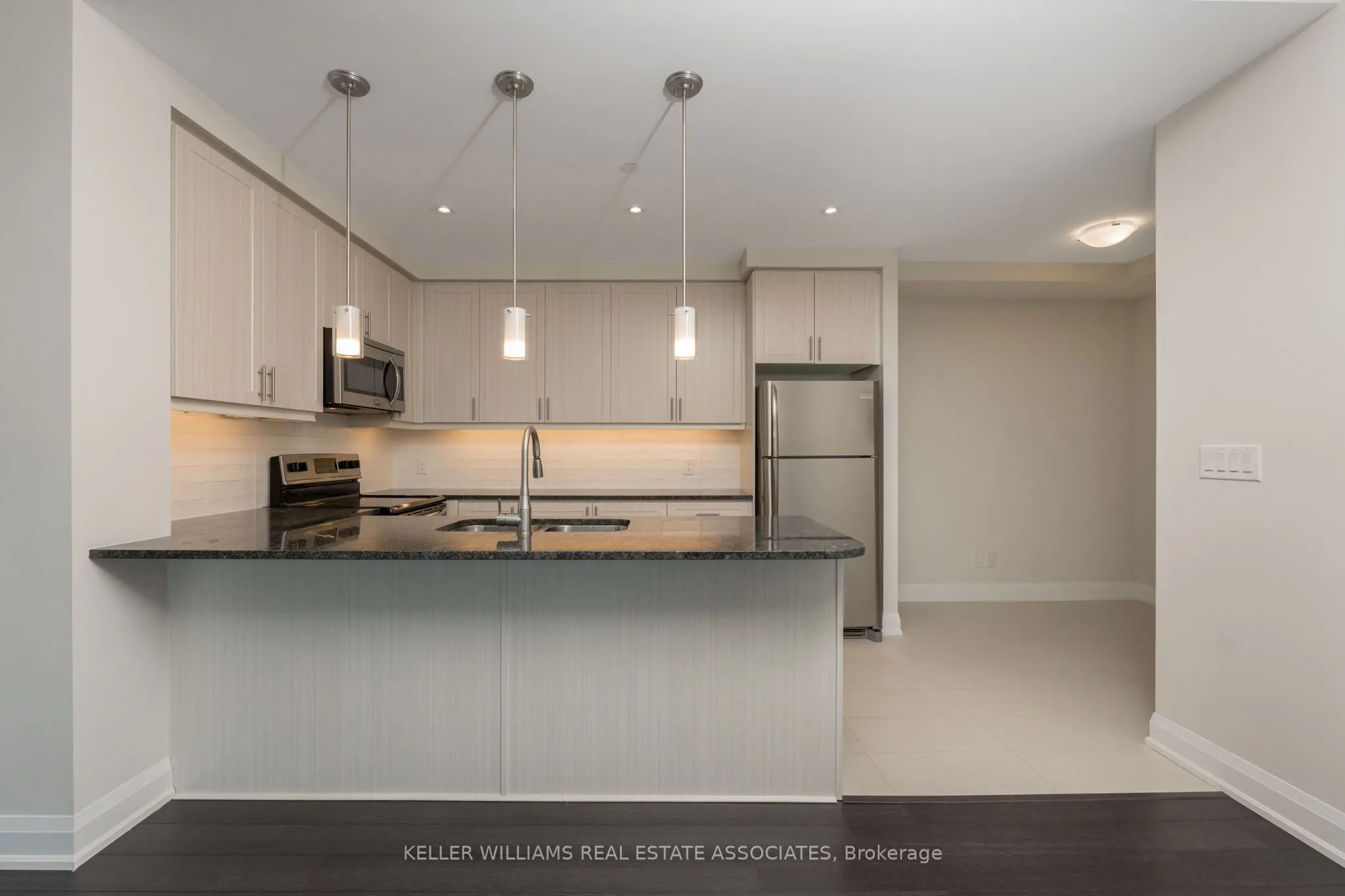 50 Hall Road, #403