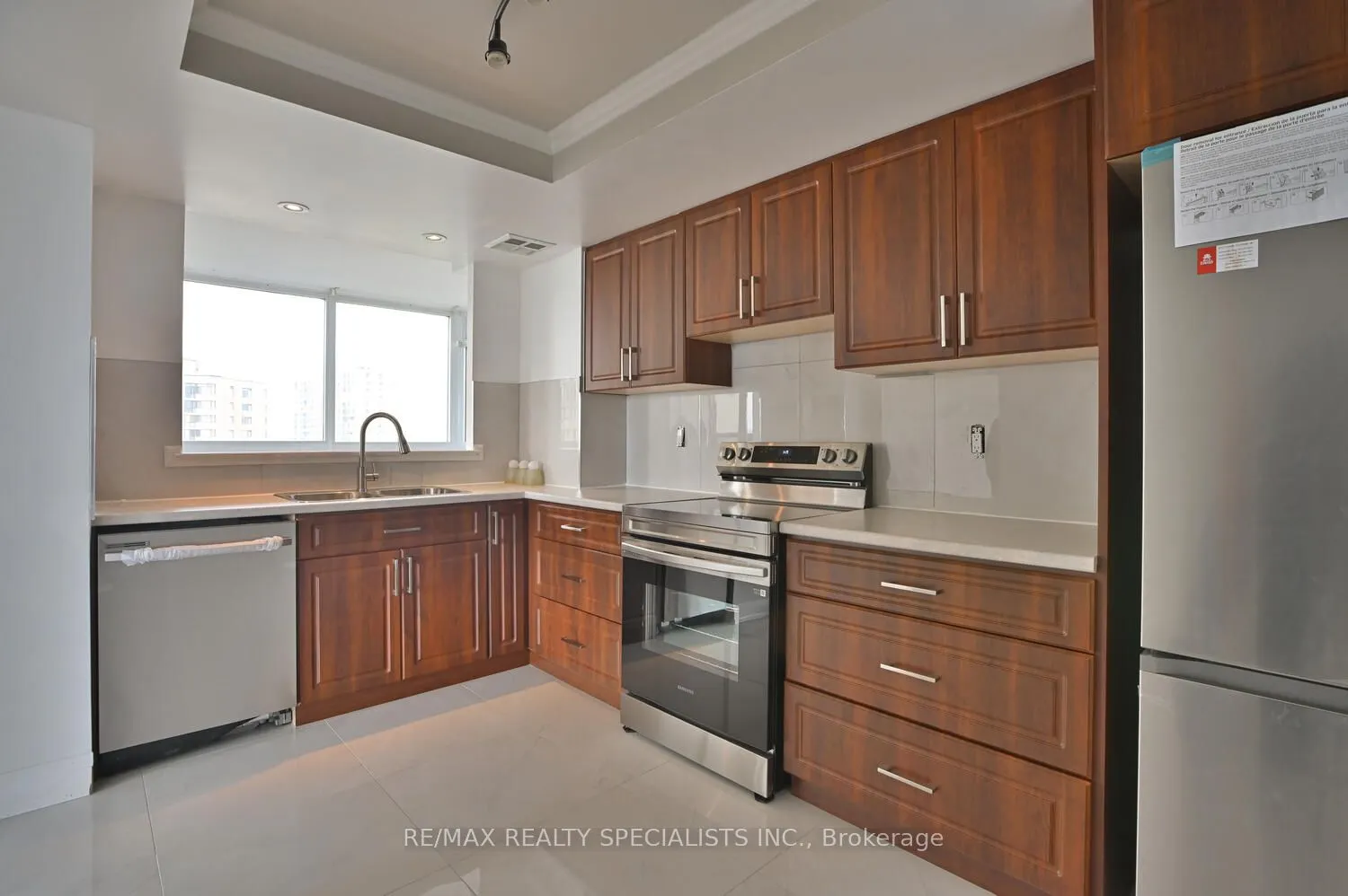 8 Lisa Street, #1901