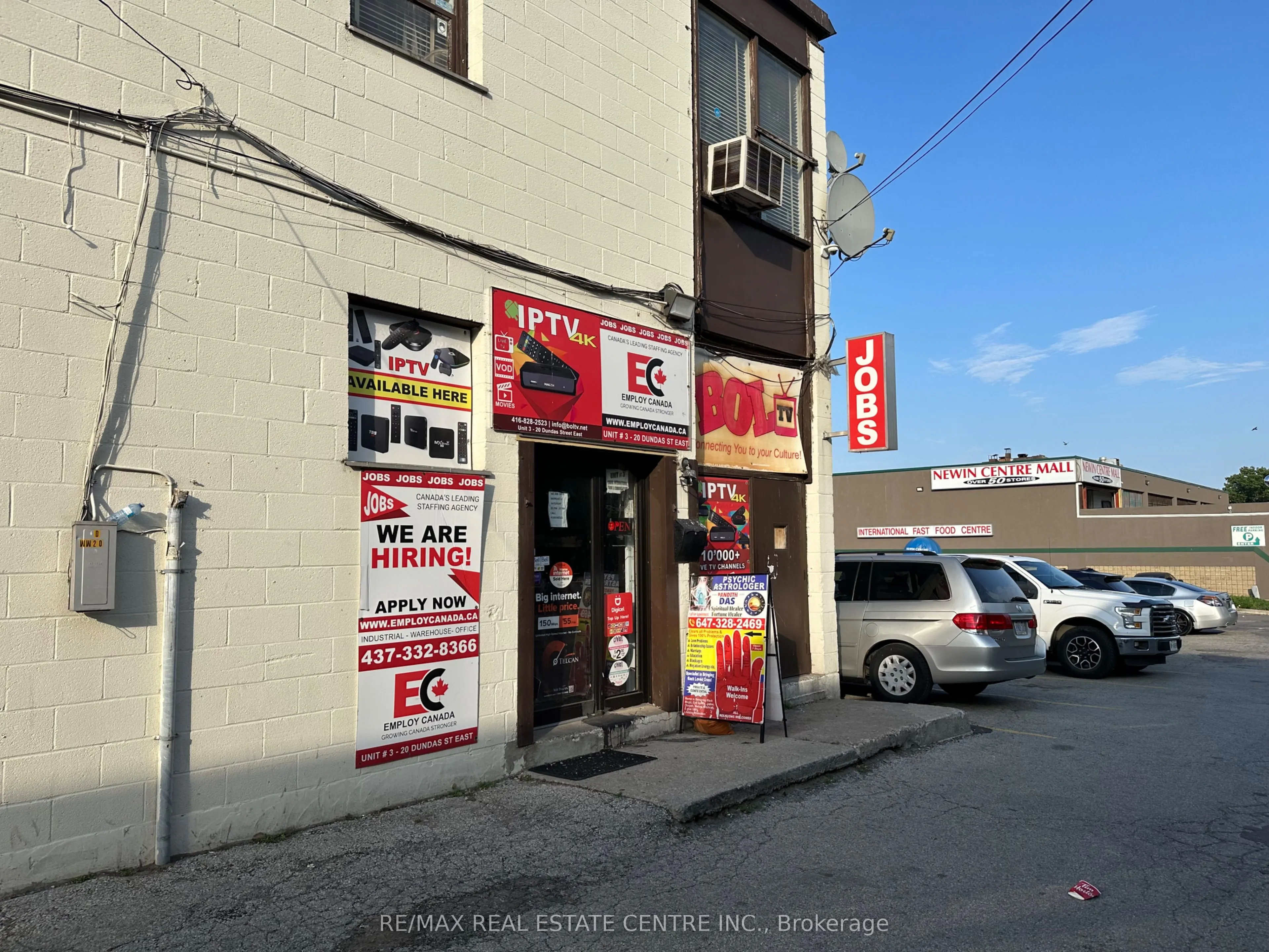 20 Dundas Street E, ##3