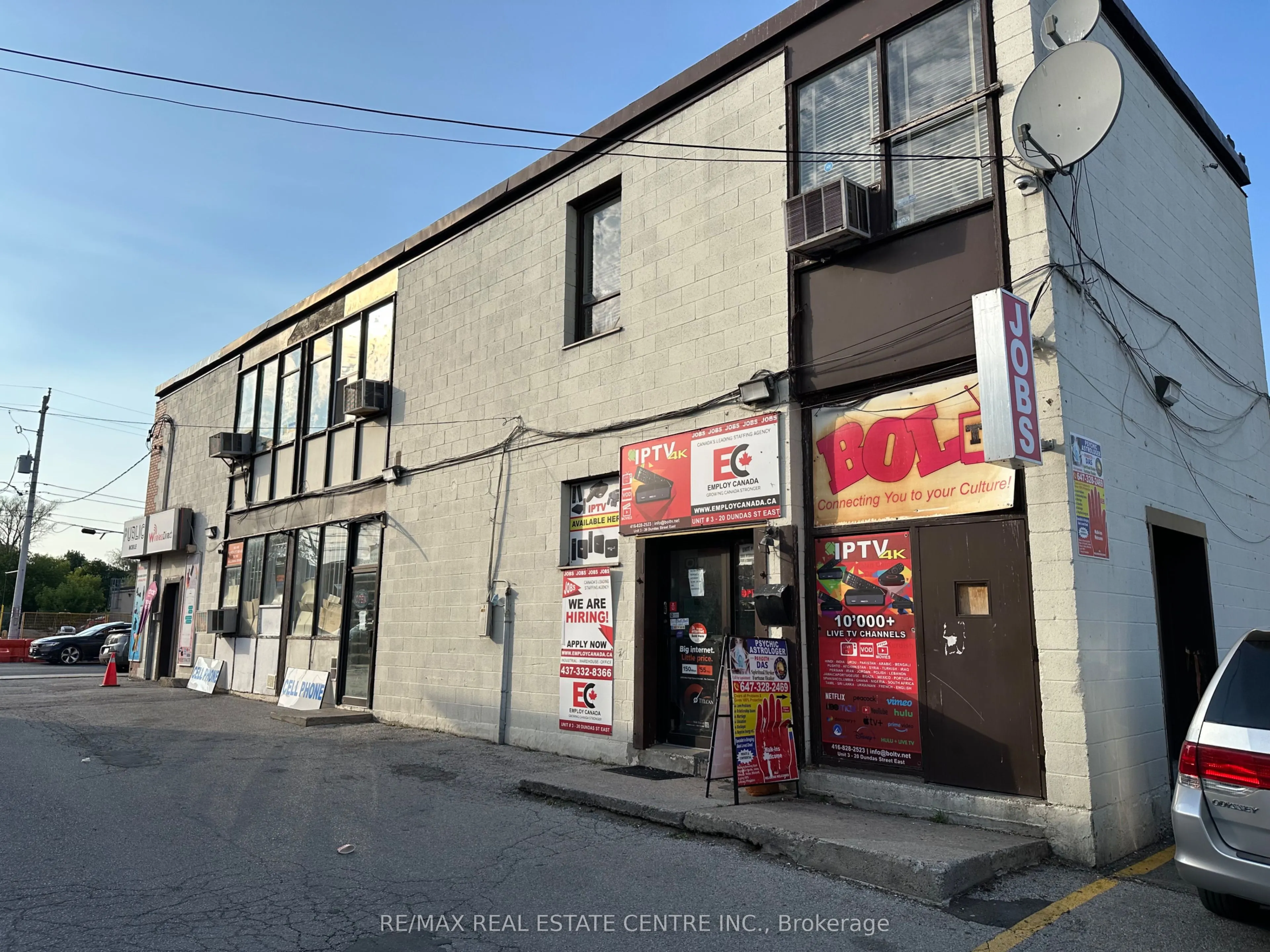 20 Dundas Street E, ##3