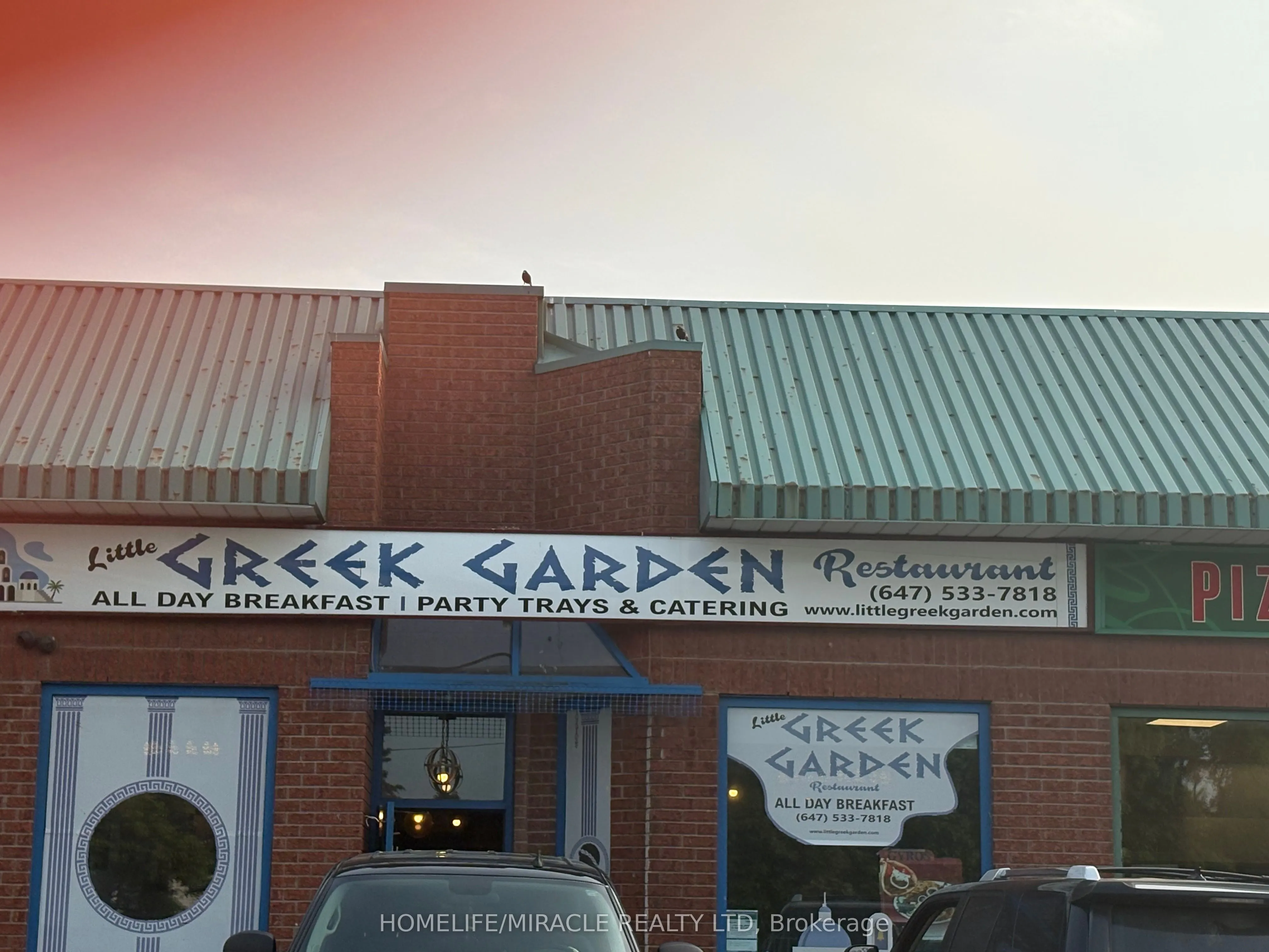 256 Queen Street S, #4
