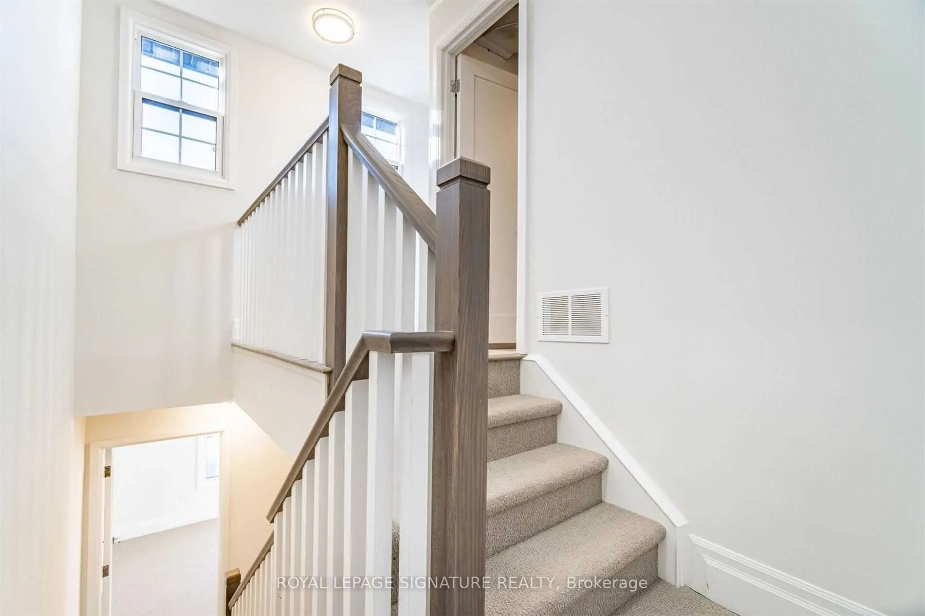 760 Lakeshore Road E #202