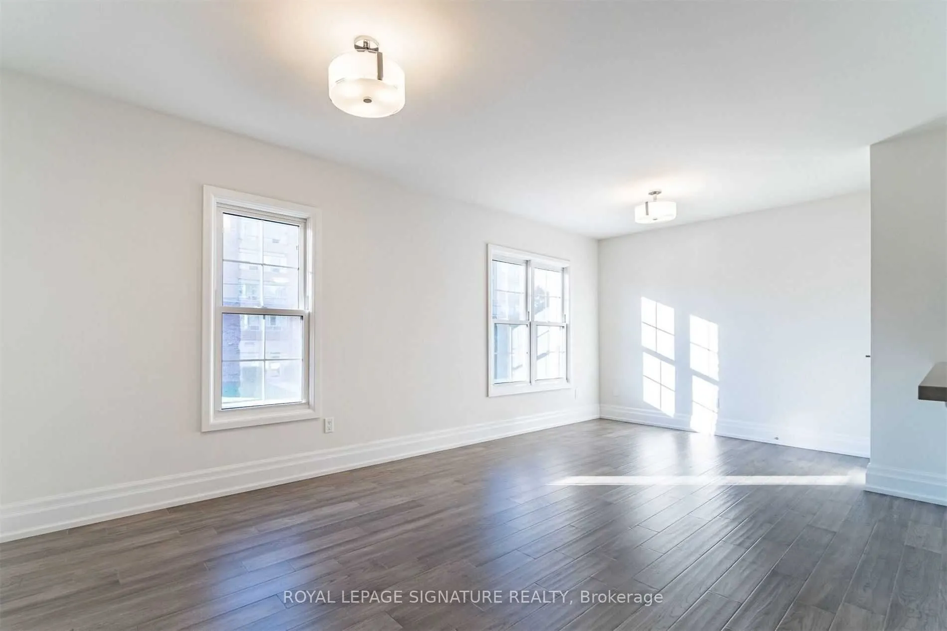 760 Lakeshore Road E #202