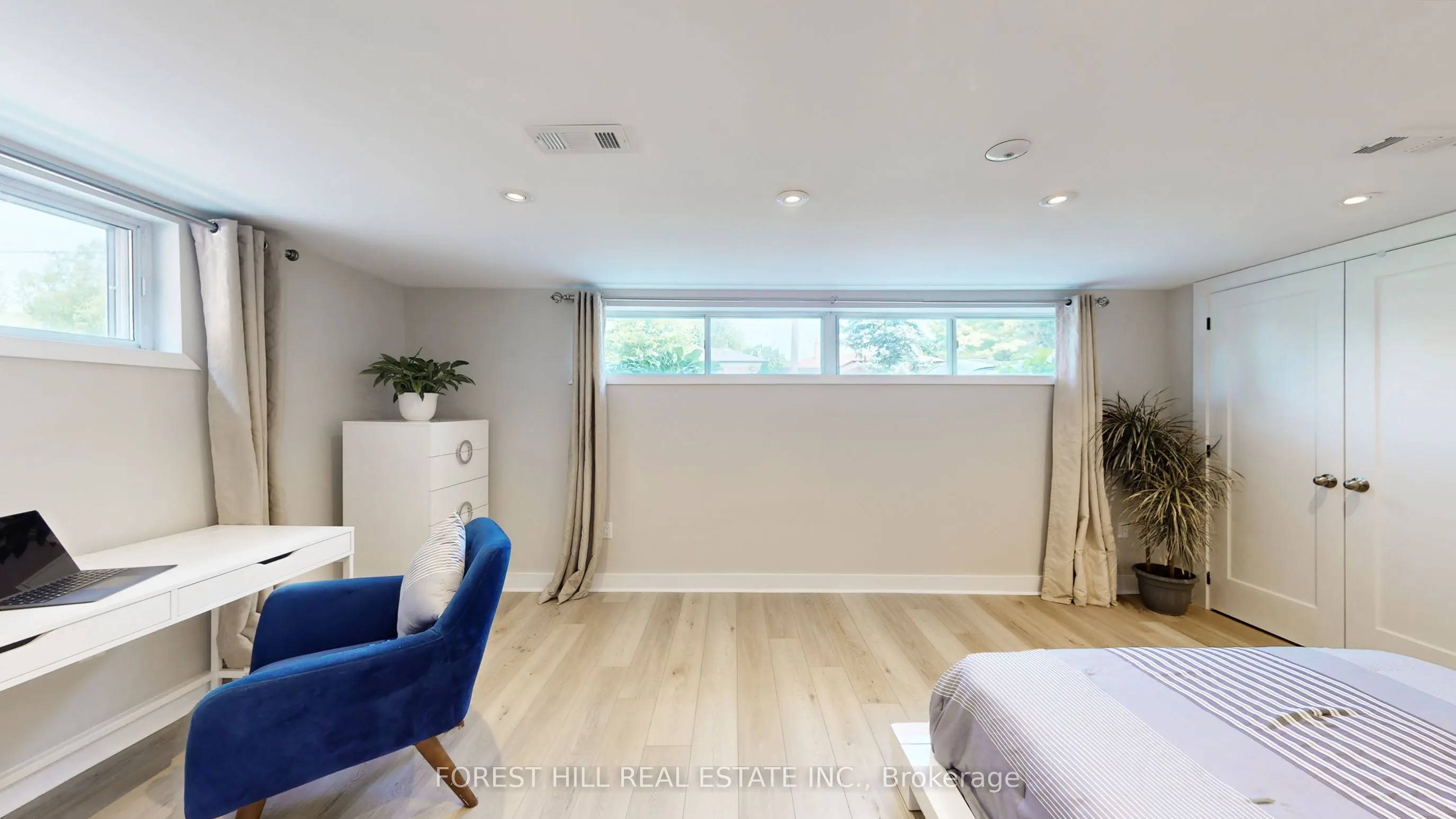41 Lesmar Drive