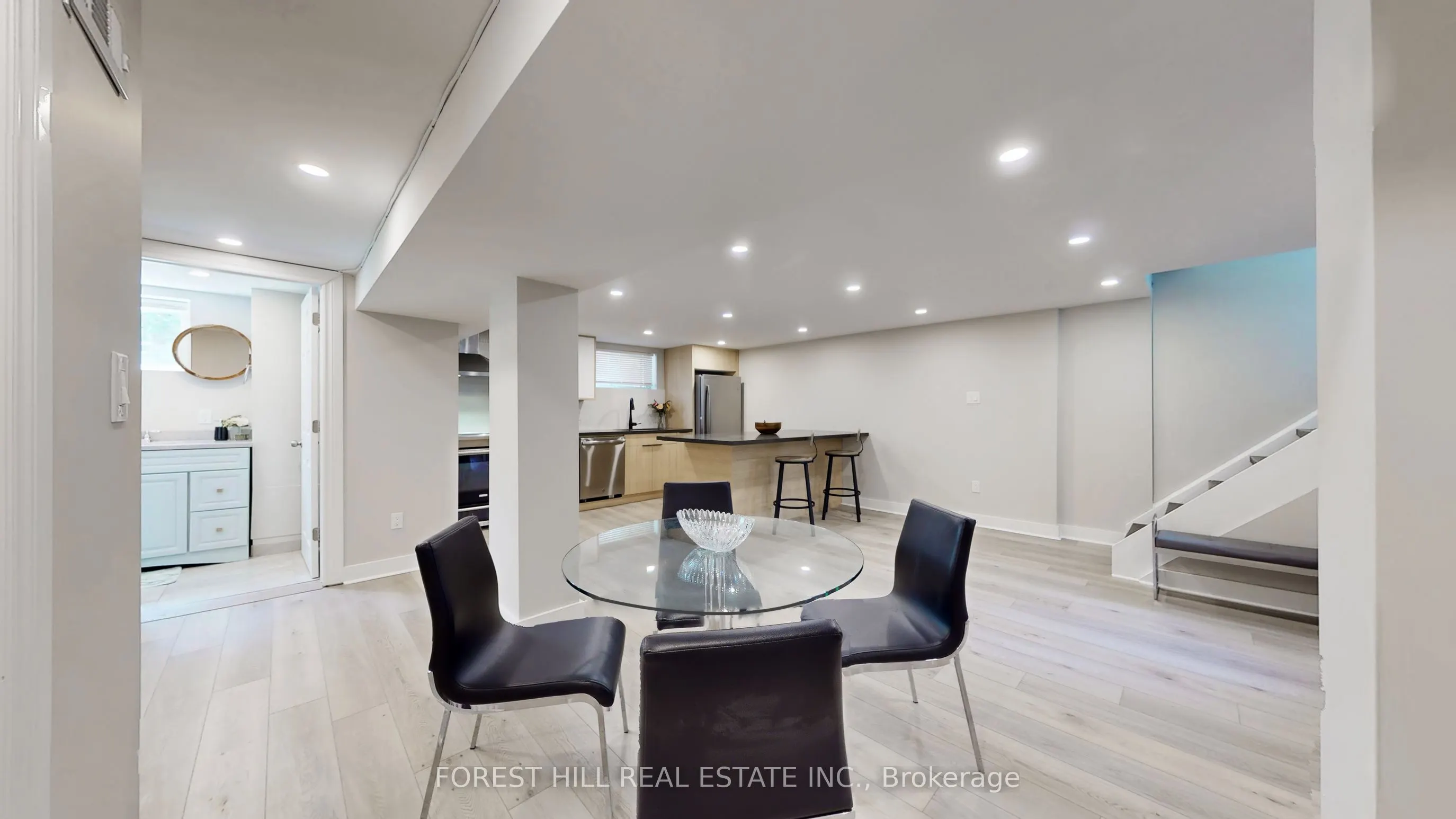 41 Lesmar Drive