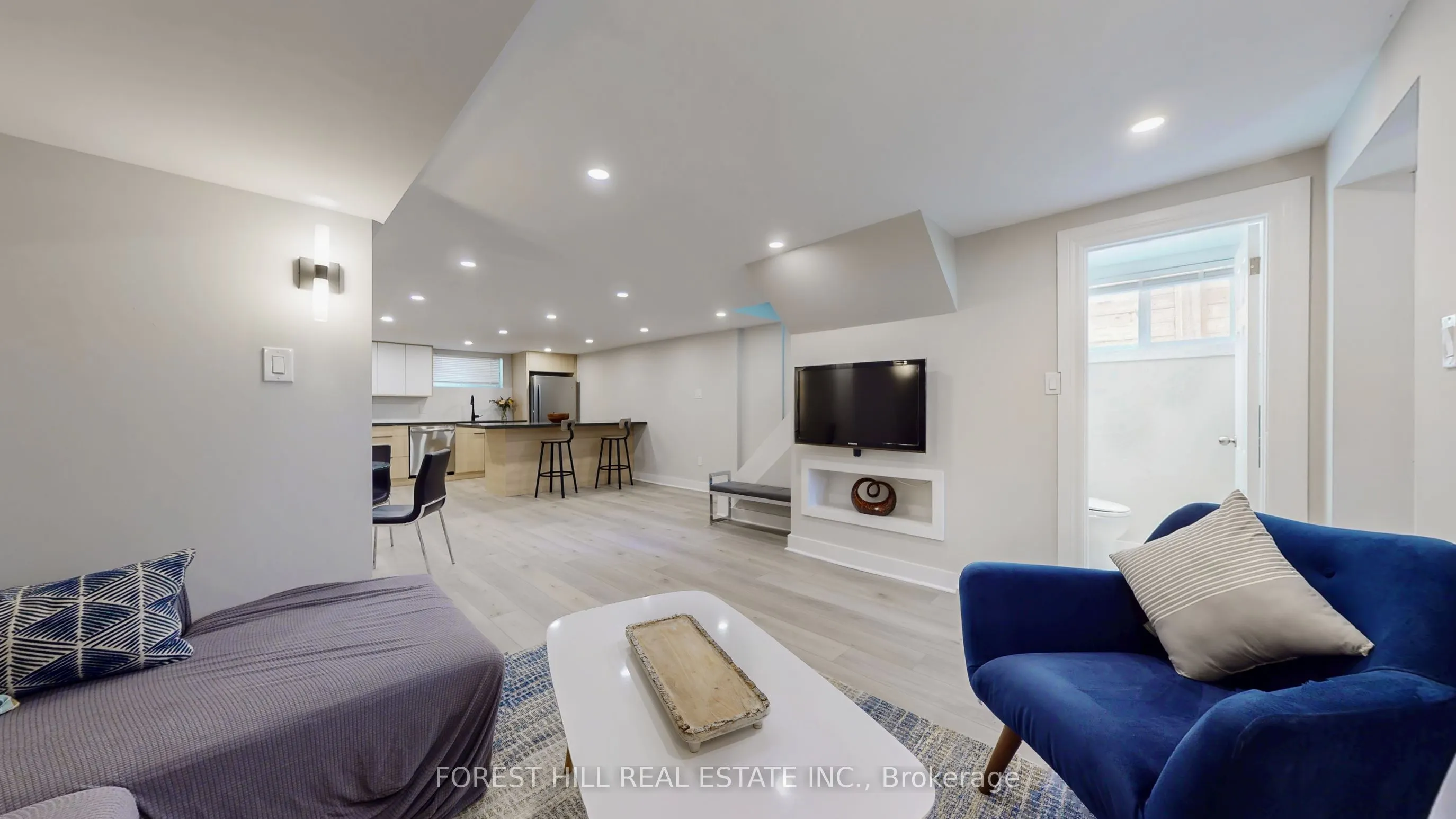 41 Lesmar Drive