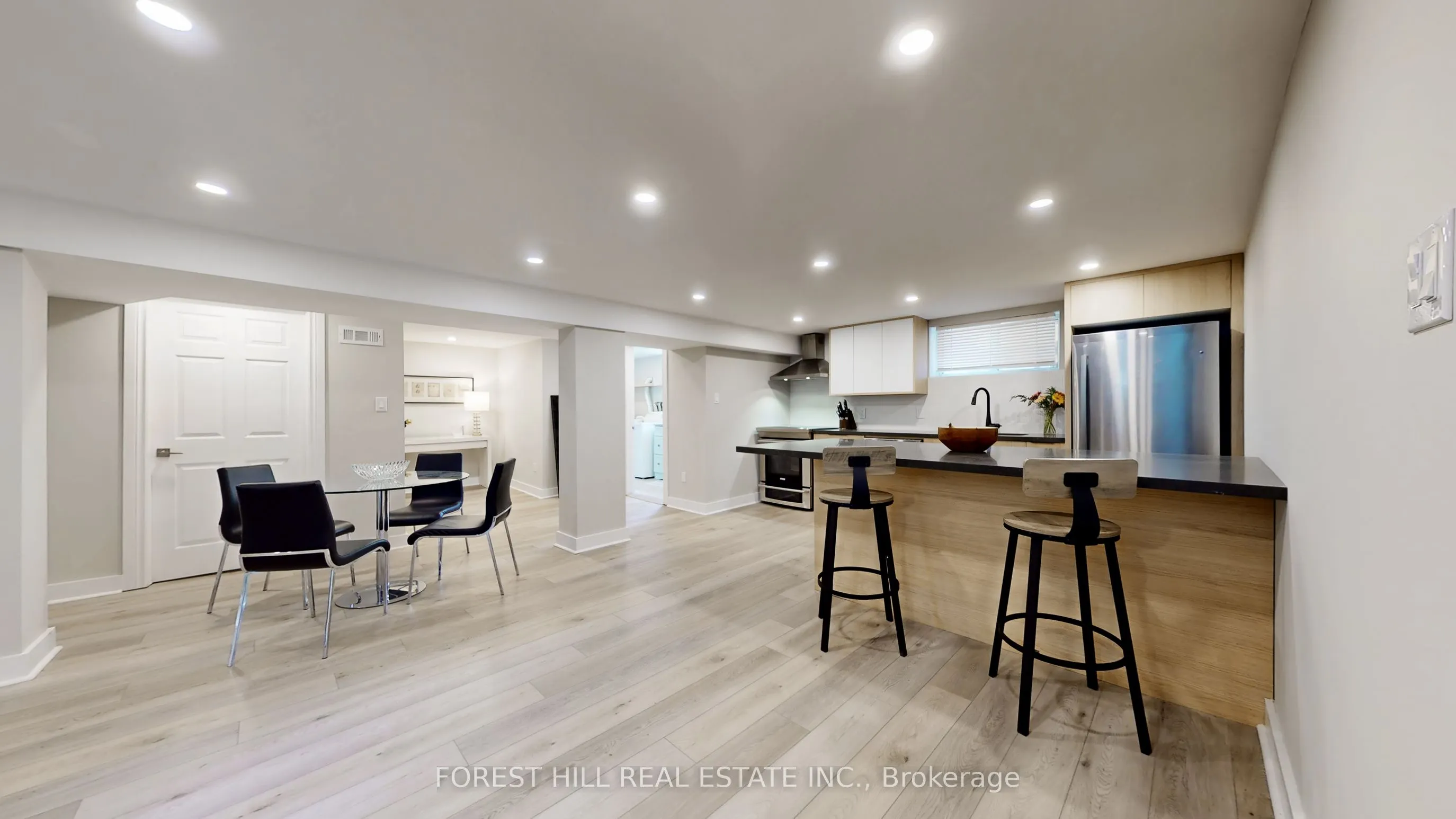 41 Lesmar Drive