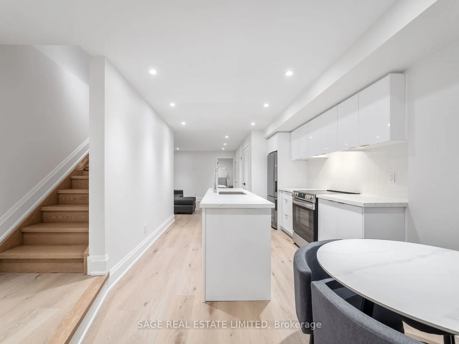 64 Gwynne Avenue, #Lower