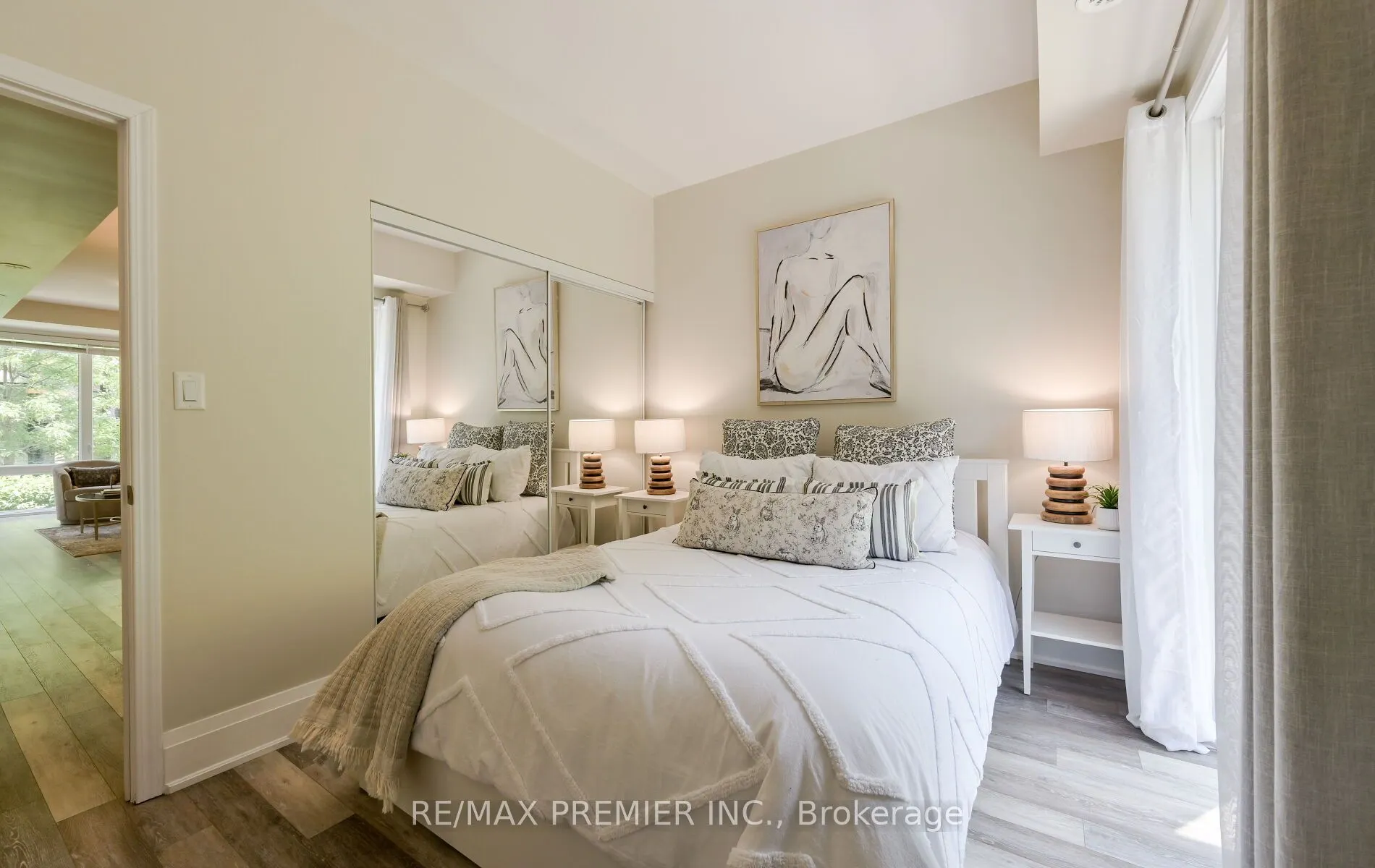 30 Fieldway Road W, #88