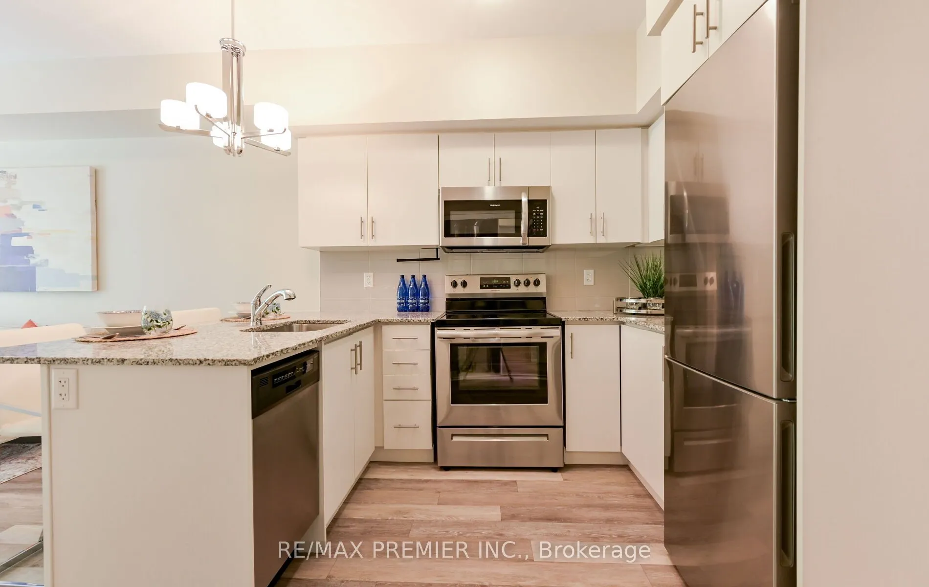 30 Fieldway Road W, #88