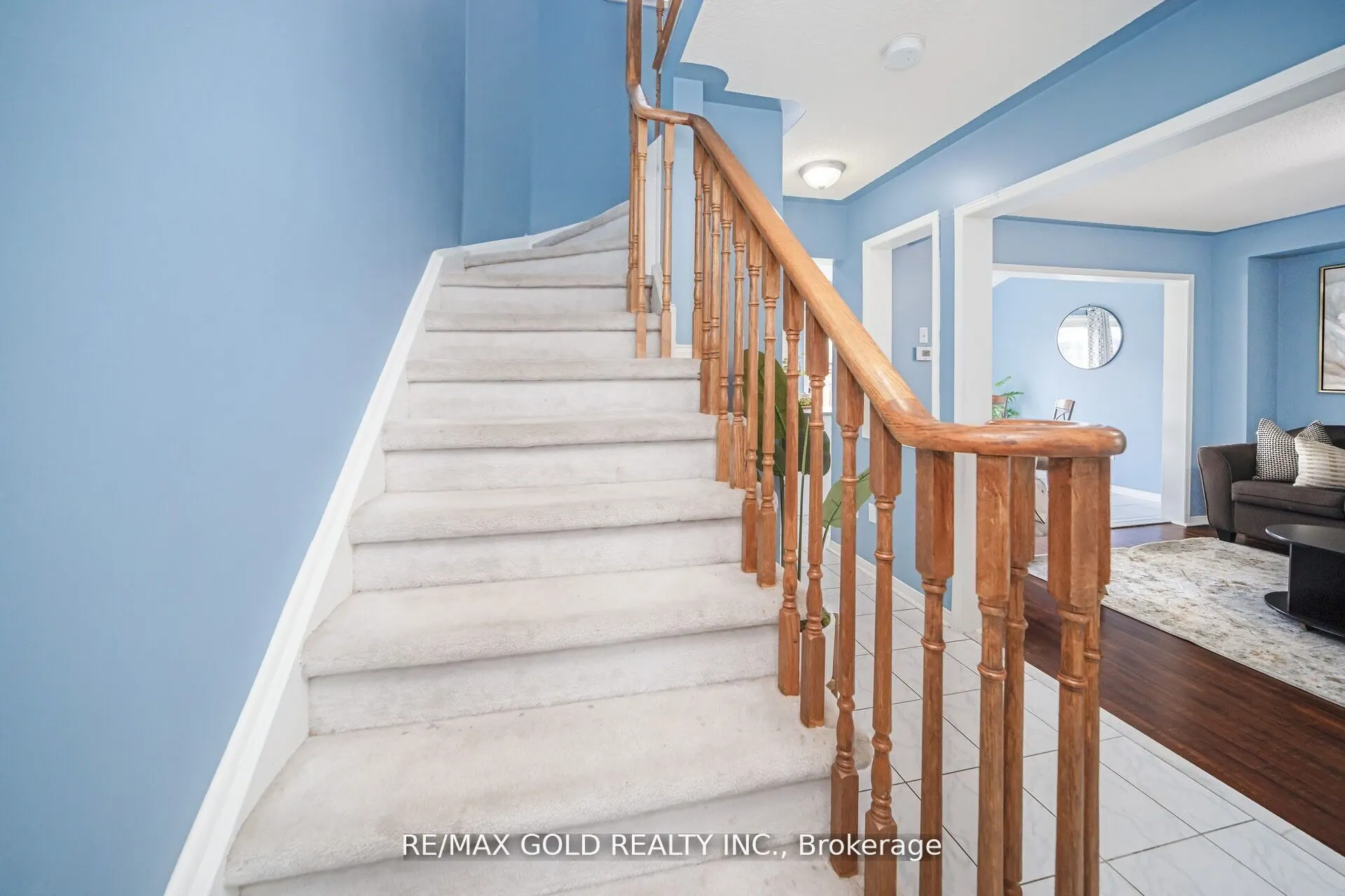 108 Black Forest Drive N