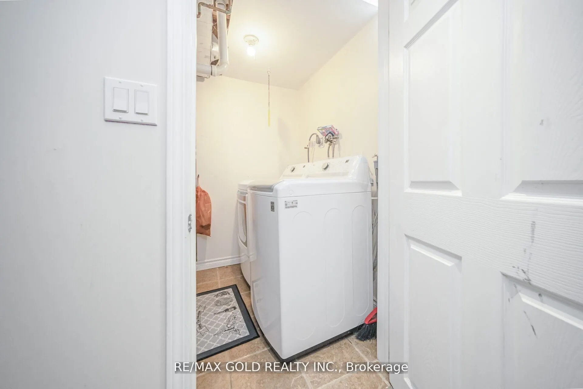 108 Black Forest Drive N