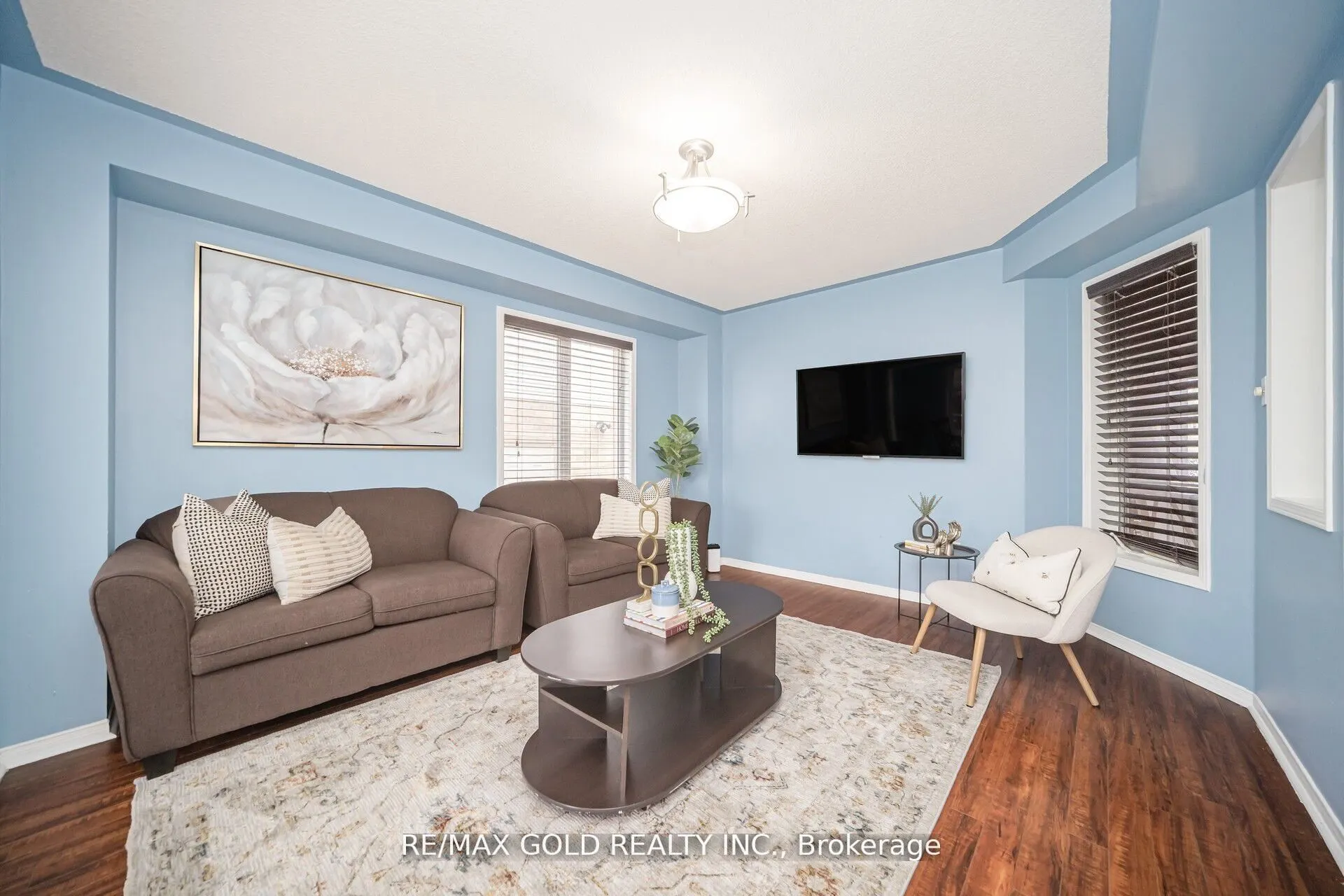 108 Black Forest Drive N