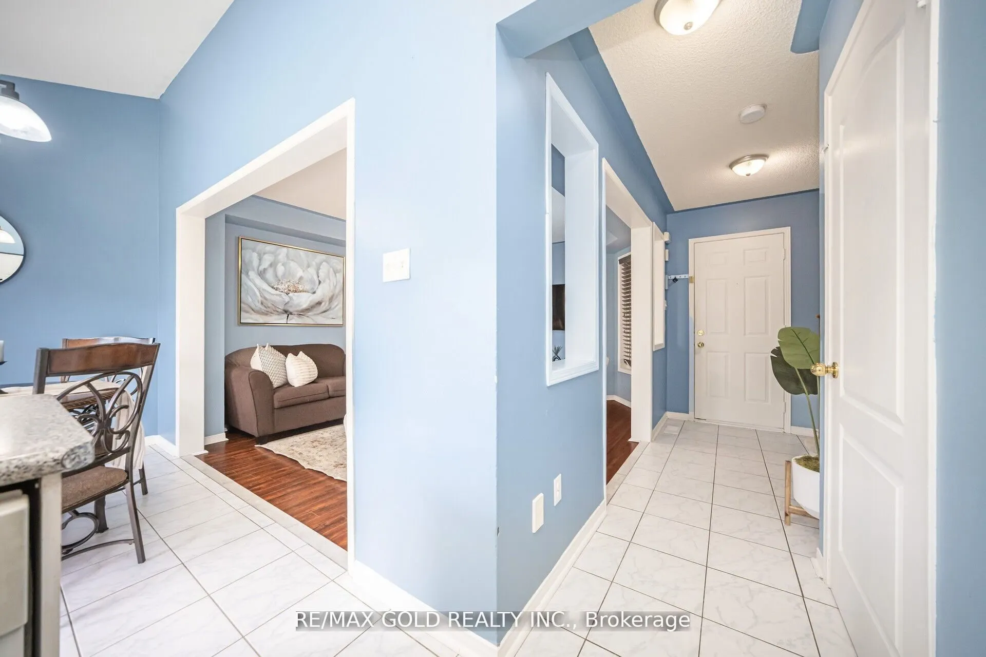 108 Black Forest Drive N